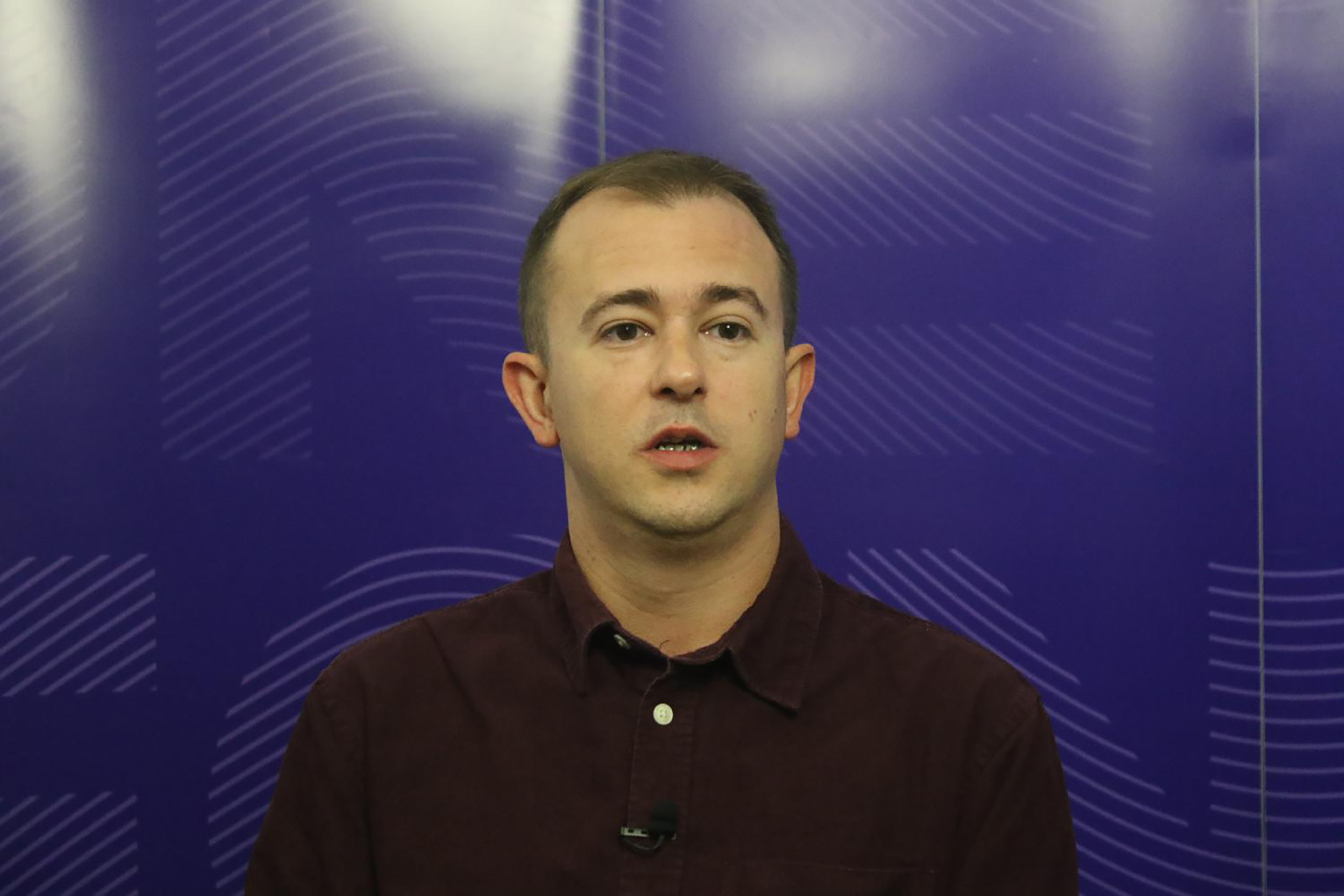 Mesto: BeogradDatum: Wed Apr 22 13:24:15 CEST 2026Dogadjaj: DRUŠTVO/KIOSK - izjava FoNetu novinara Televizije N1 Mladena Savatovića u okviru serijala razgovora Kiosk o medijskoj sceni u SrbijiFotoreporter: Zoran MrđaLičnosti: Mladen SavatovićIzvor: FoNet