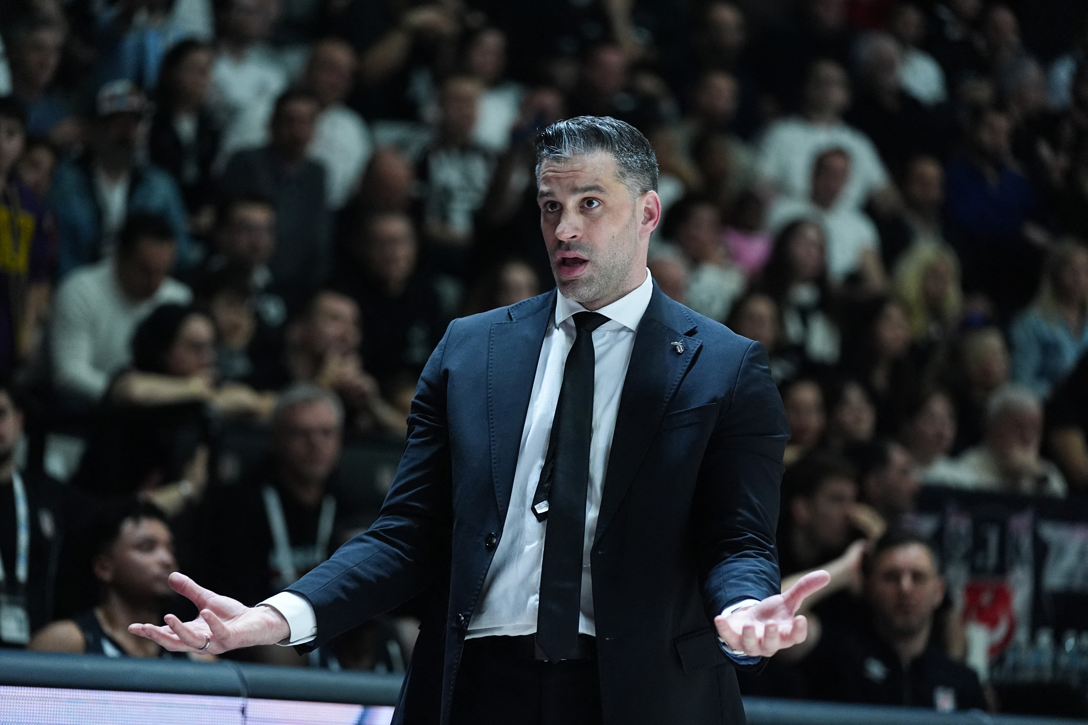 Dusan Alimpijevic, head coach of Besiktas GAIN gives tactics to his players