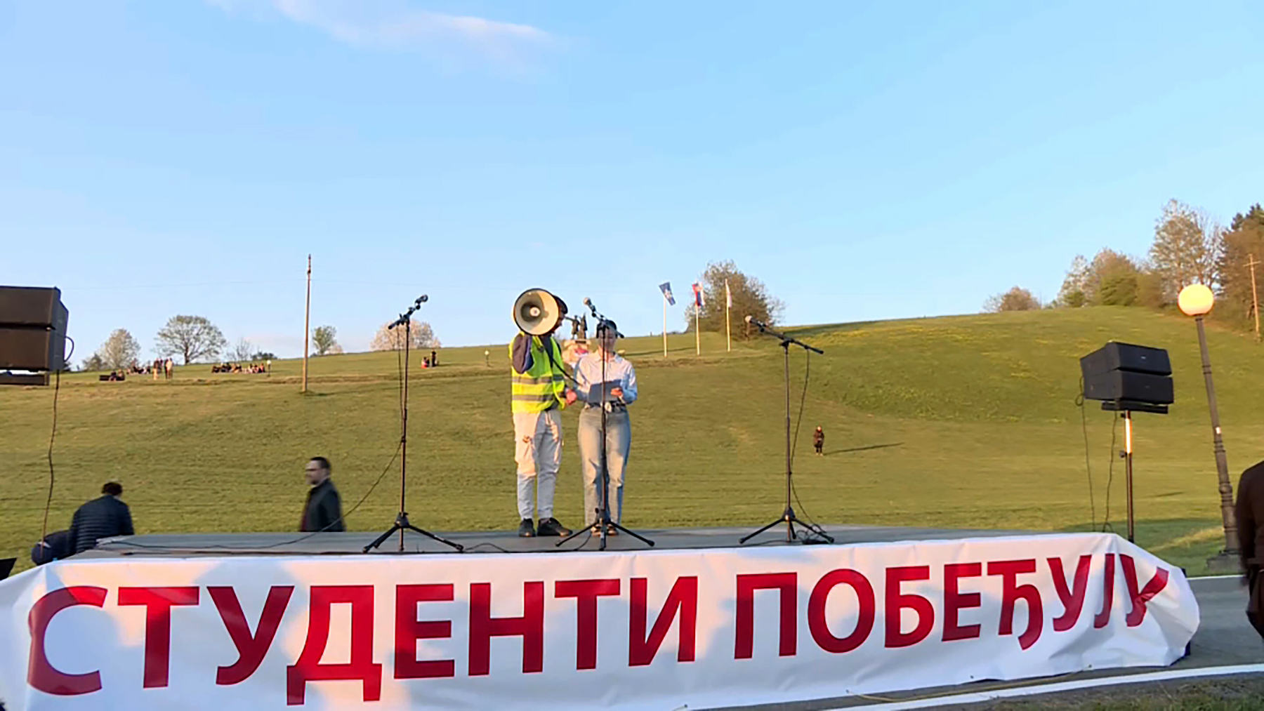 Takovo skup Grm od korena, Srbija od Takova (3).jpg