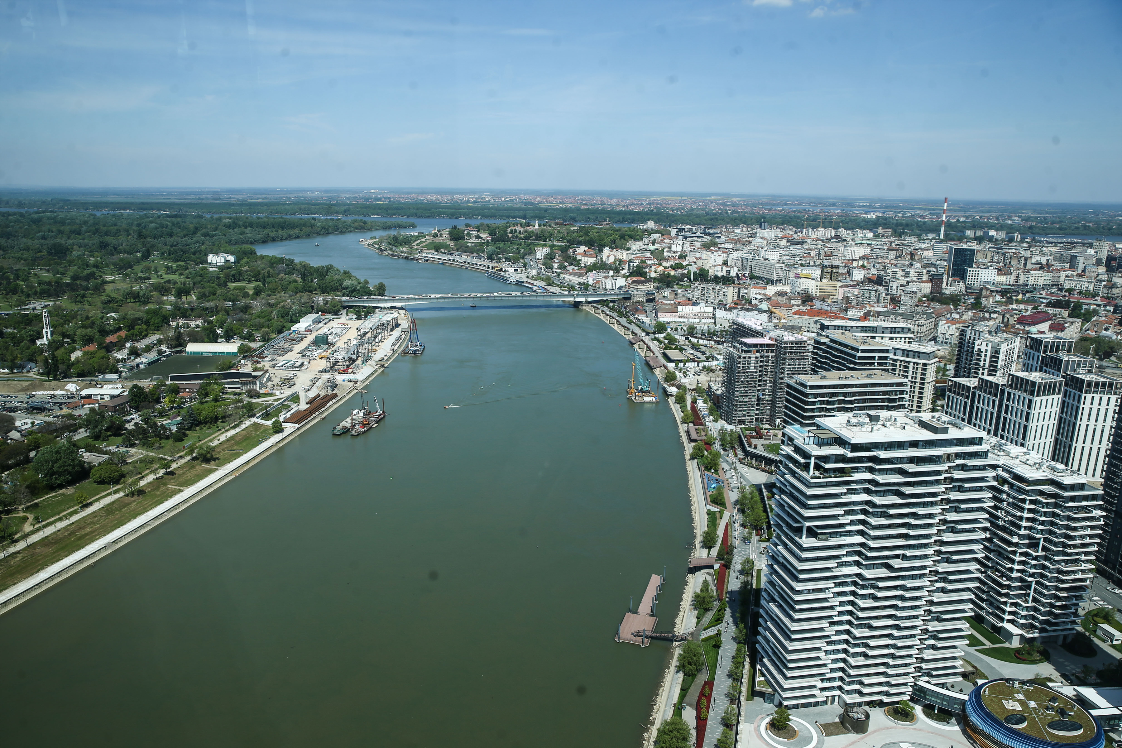 vučić kula 41 sprat beograd na vodi   pogled panorama vidikovac kula beograd