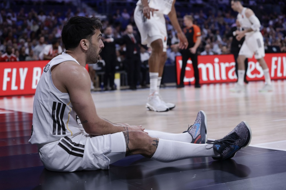 epa12894702 Real Madrid's Facundo Campazzo