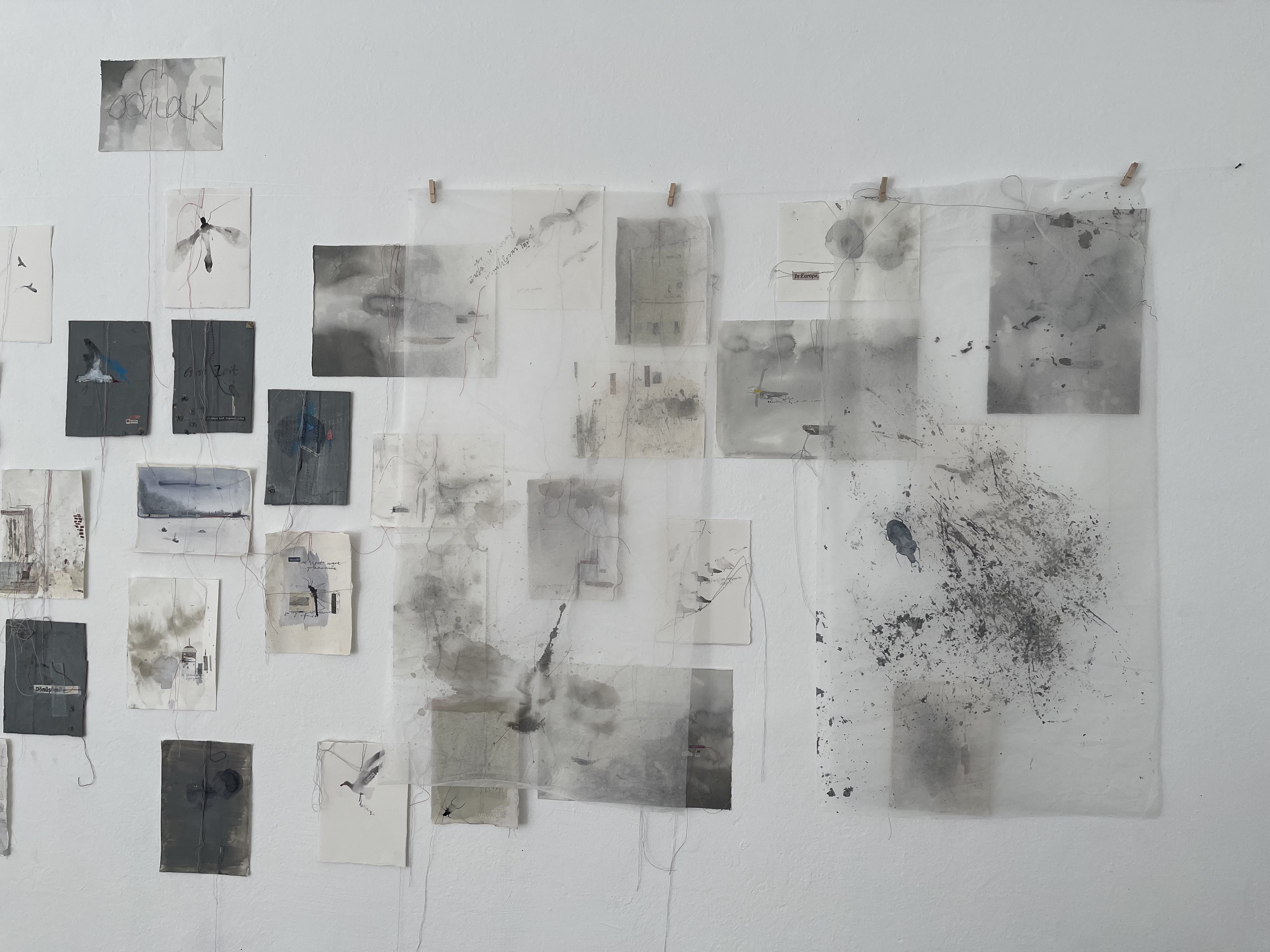 Leichtigkeit foto M.jpeg  Umetnica Željka MIćanović Miljković predstavlja izložbu "Svetli i strašni gradovi" u galeriji X Vitamin / otvaranje 23. aprila u 19h