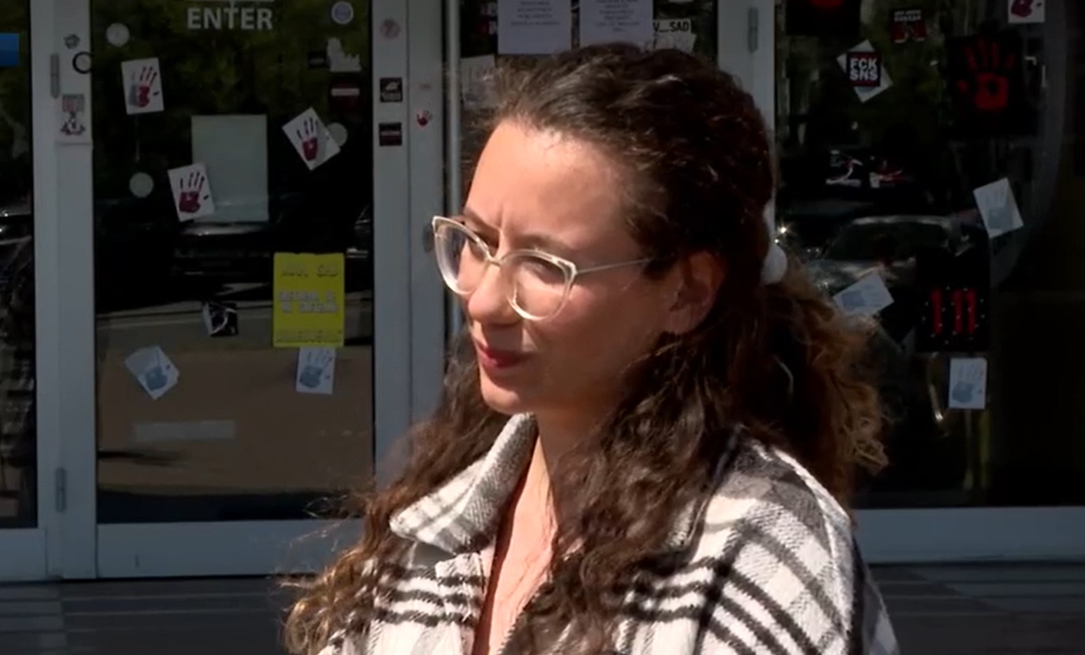 Studentkinja Medicinskog fakulteta Ena, Novi Sad