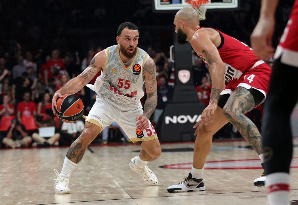 epa12925051 Olympiacos' Evan Fournier