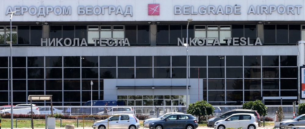 epa06091004 The main entrance to the Belgrade airport Nikola Tesla in Belgrade, Serbia, 08 July 2017.  EPA/KOCA SULEJMANOVIC