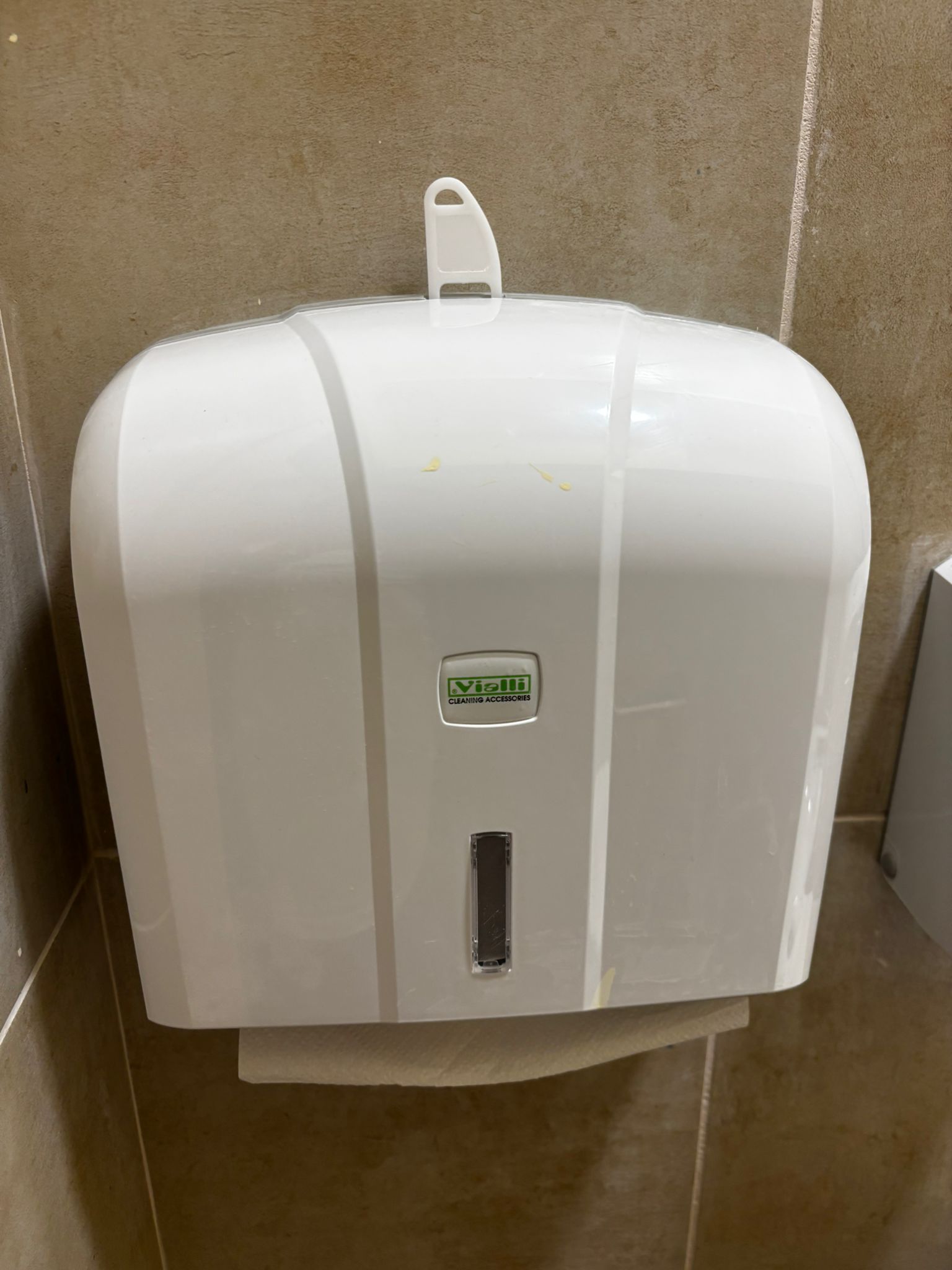 dom kulture u beškoj beška  Ovo su fotografije toaleta Doma kulture u Beškoj