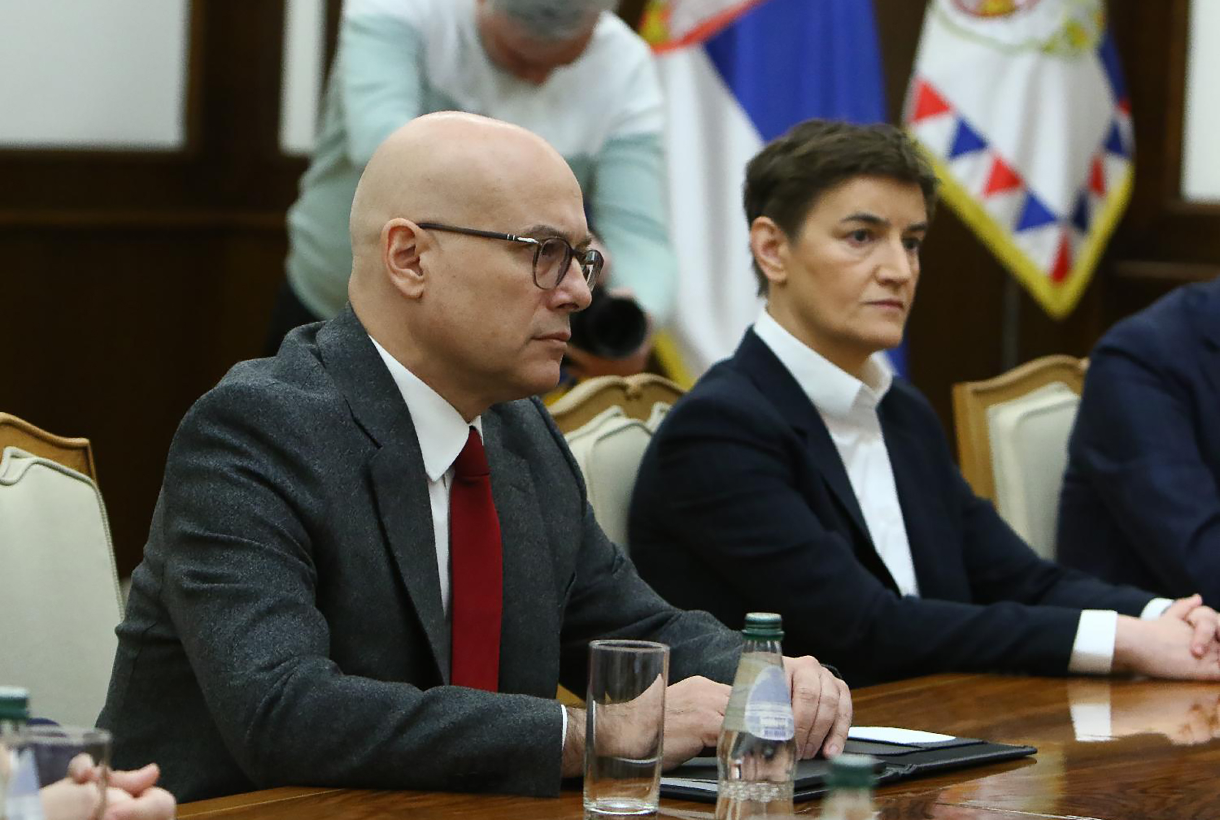 Mesto: BeogradDatum: Thu Apr 09 12:57:32 CEST 2026Dogadjaj: POLITIKA - konsultacije predsednika Srbije Aleksandra Vučića sa predstavnicima Srpske napredne strankeFotoreporter: Milica VučkovićLičnosti: Miloš Vučević, Ana BrnabićIzvor: FoNet