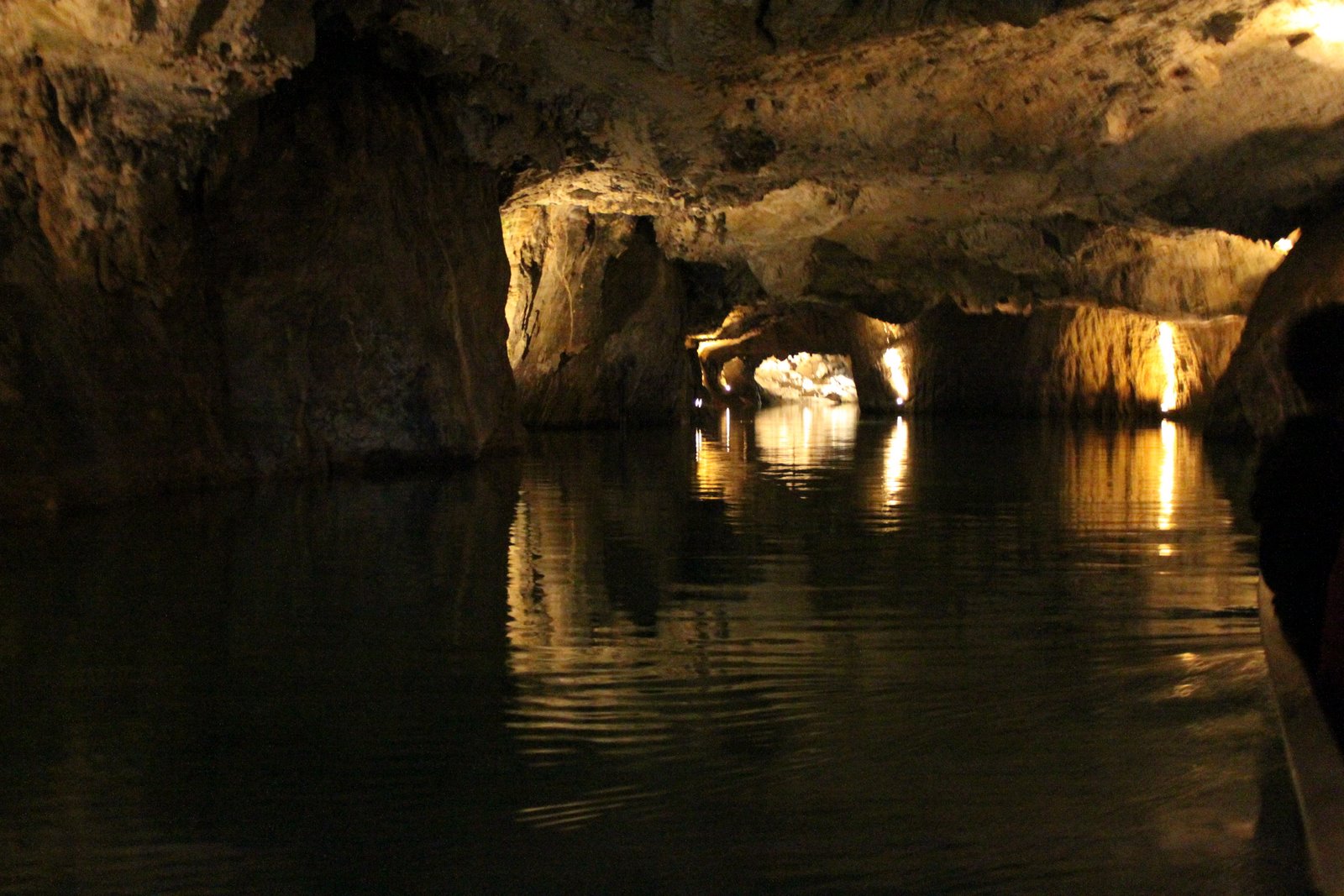 Podzemno jezero