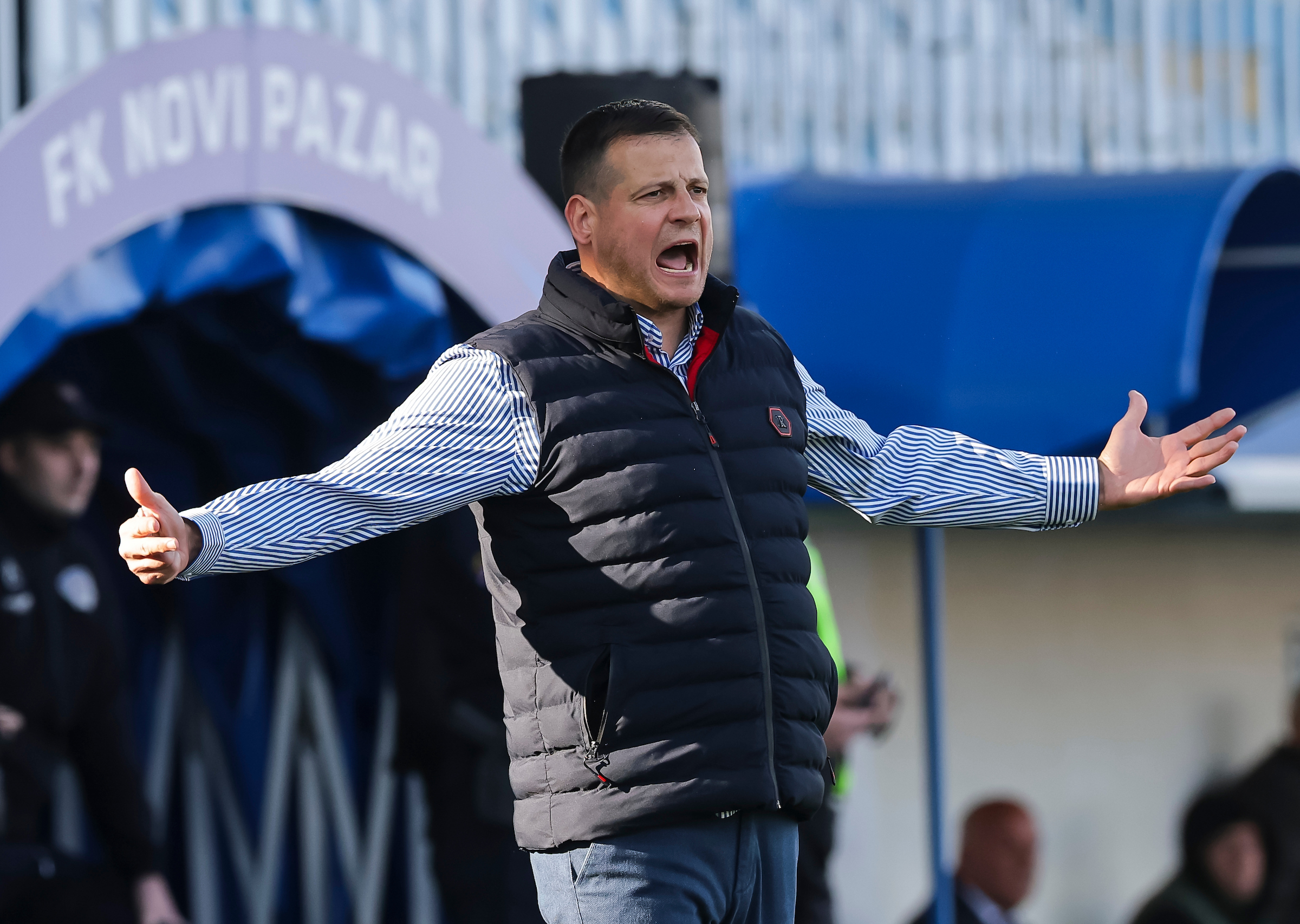 head coach Nenad Lalatovic of Novi Pazar during the Mozzart Super Liga 2025/2026 match between Novi Pazar and partizan at City Stadium of Novi Pazar on April 09, 2026 in Novi Pazar, Serbia. (Photo by Srdjan Stevanovic/Starsport.rs ©)