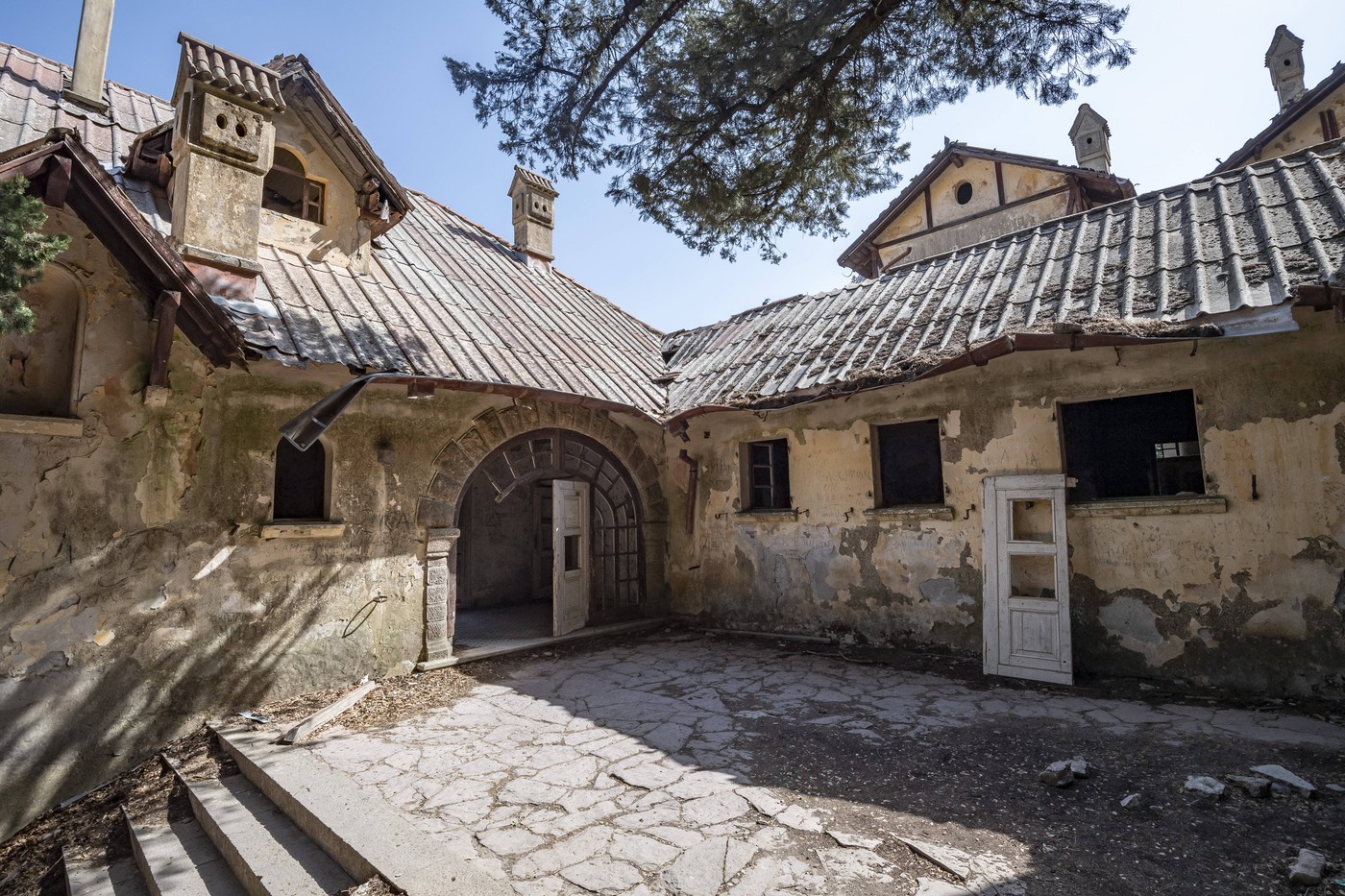 Ambiciozni planovi urušili su se izbijanjem Drugog svetskog rata