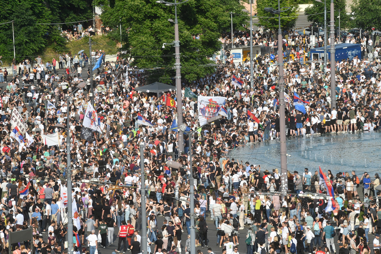 slavija totali Protest Ti i ja, Slavija, jer studenti pobeđuju