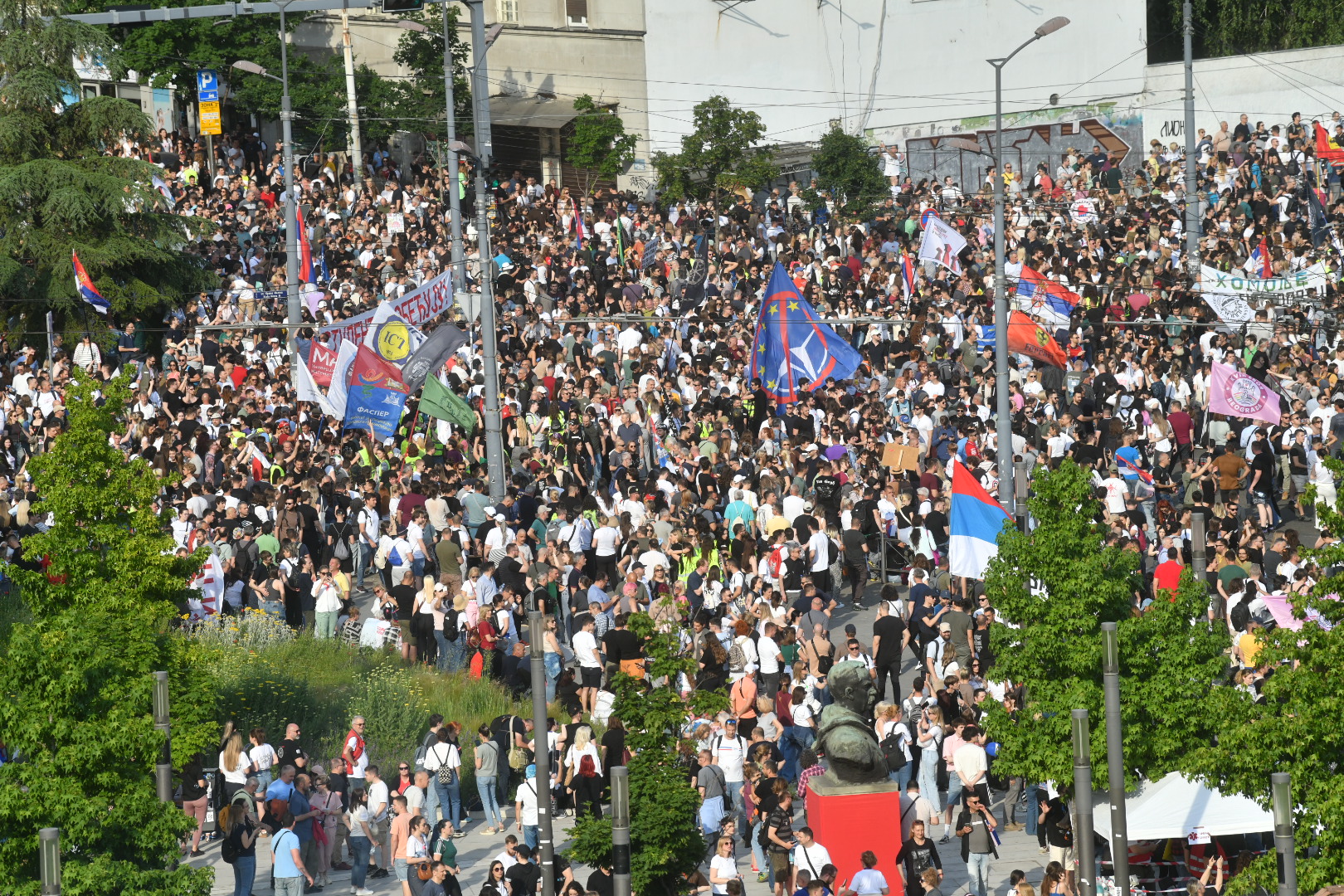 slavija totali Protest Ti i ja, Slavija, jer studenti pobeđuju