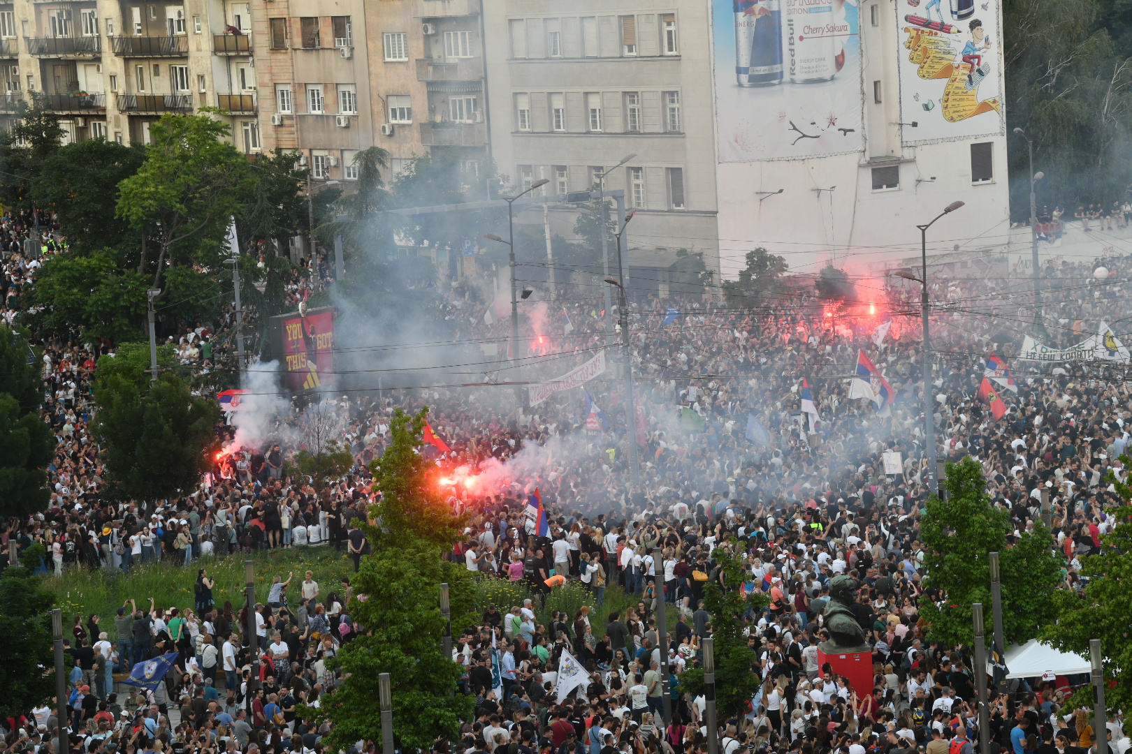 Slavija bakljda Protest Ti i ja, Slavija, jer studenti pobeđuju Foto:Vladislav Mitić/Nova.rs