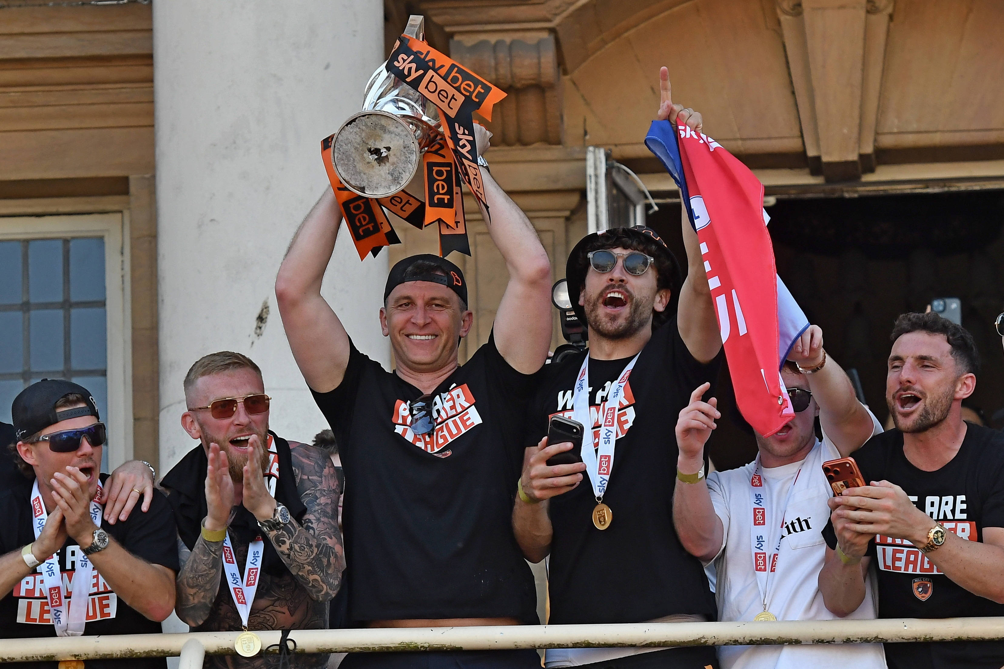 Hull City Civic Reception Hull City players and Hull City manager Sergej Jakirovic celebrate with the cup on promotion to the Premier League at the City Hall, Kingston upon Hull, UK on 25 May 2026.