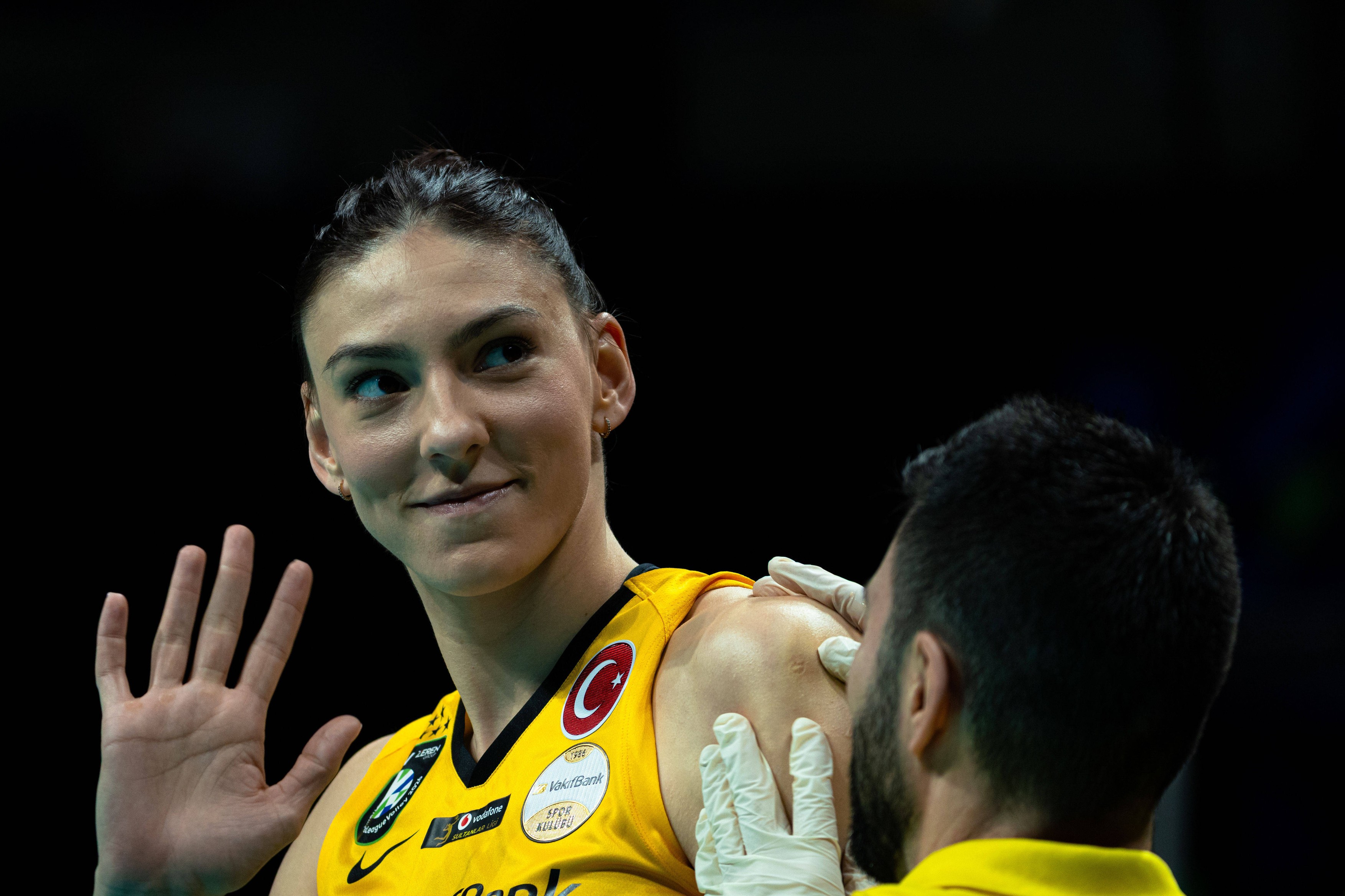 Tijana Boskovic of VakifBank Istanbul makes a sign before the match.