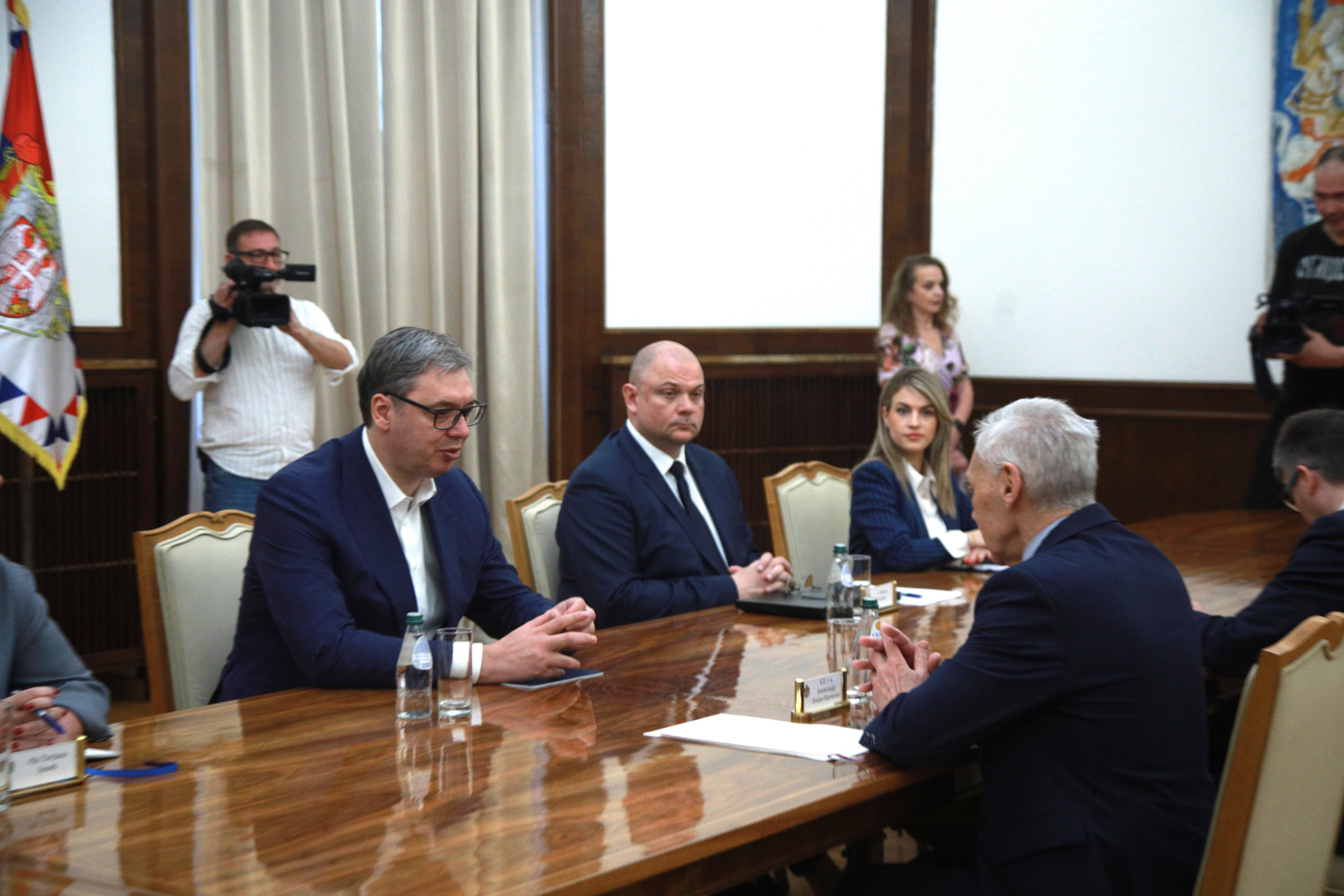 Beograd, 6.05.2026. - Predsednik Srbije Aleksandar Vucic i ambasador Rusije u Srbiji Aleksandar Bocan-Harcenko sastali su se danas u Predsednistvu.  (BETAPHOTO/MILOS MISKOV)