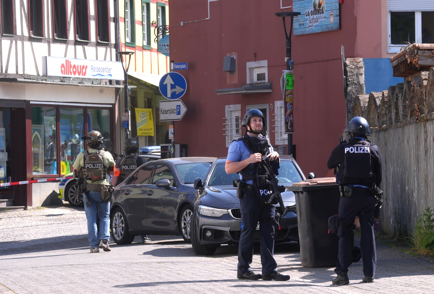Talačka kriza u Nemačkoj: Napadač upao u banku,