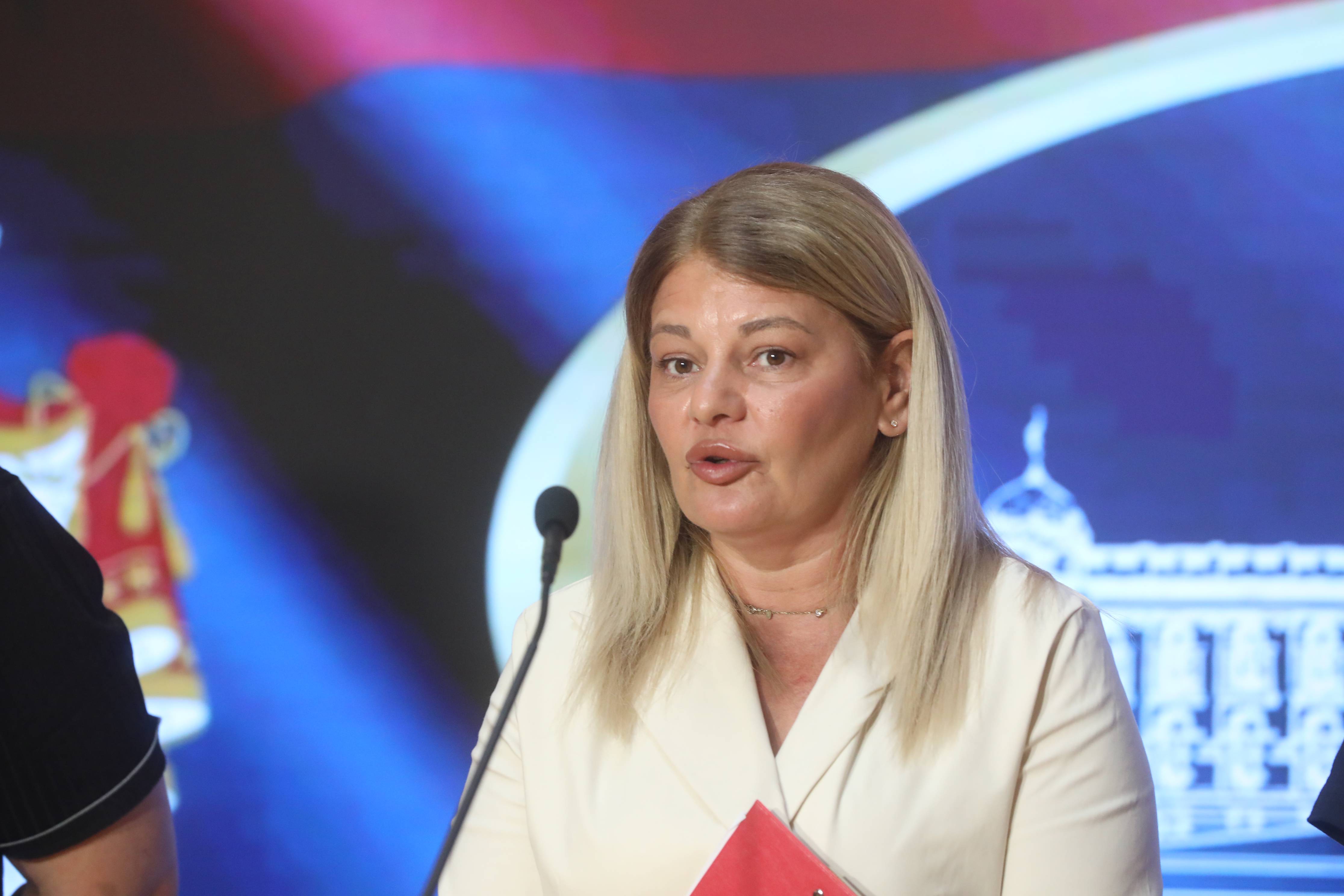 "Inicijativa za izmenu Ustava - da voda postane ustavna kategorija" ekološki ustanak