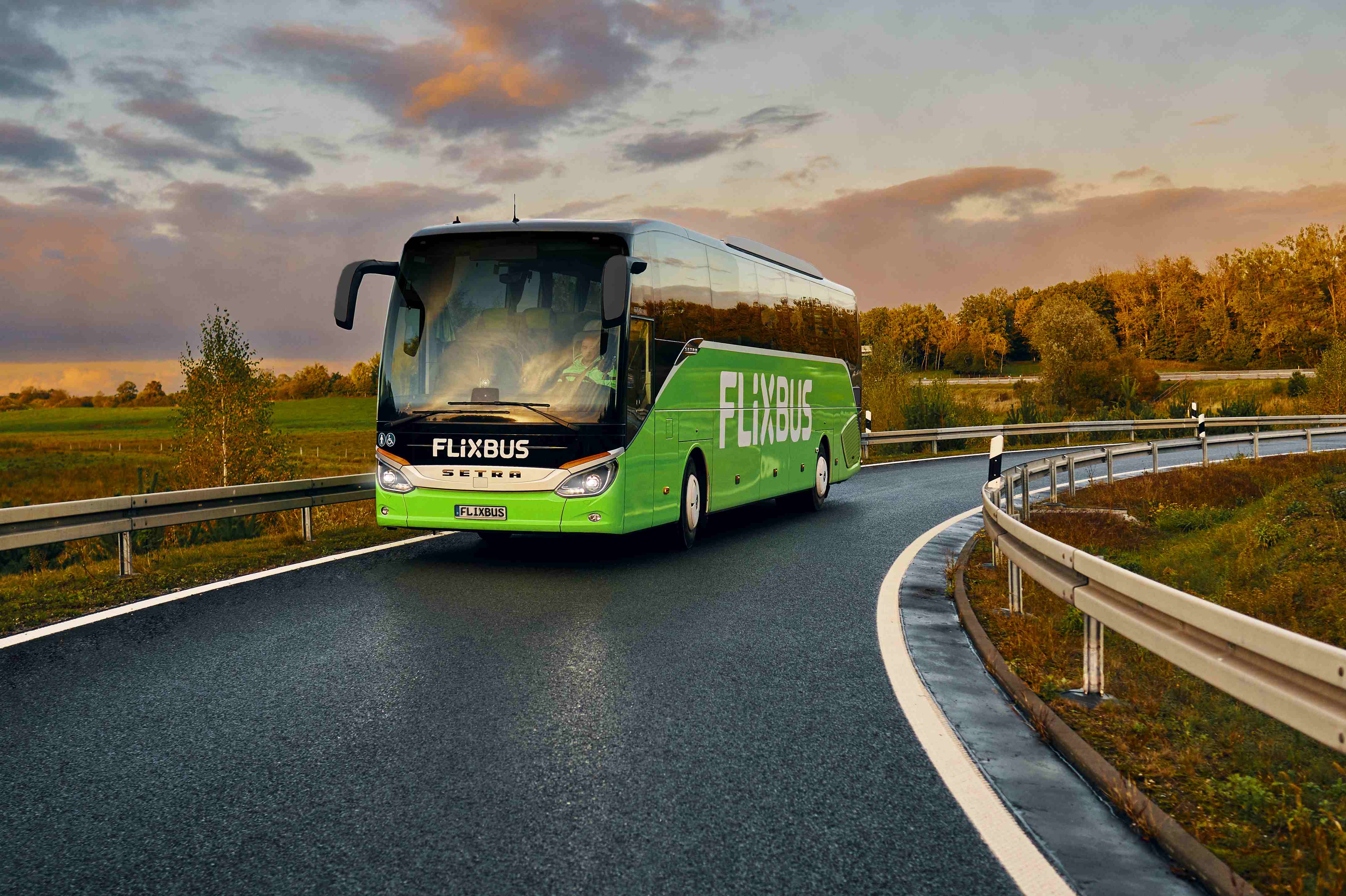 PR, FlixBus, Putovanje, Autobuski prevoz, Flix Se Group 6.jpg