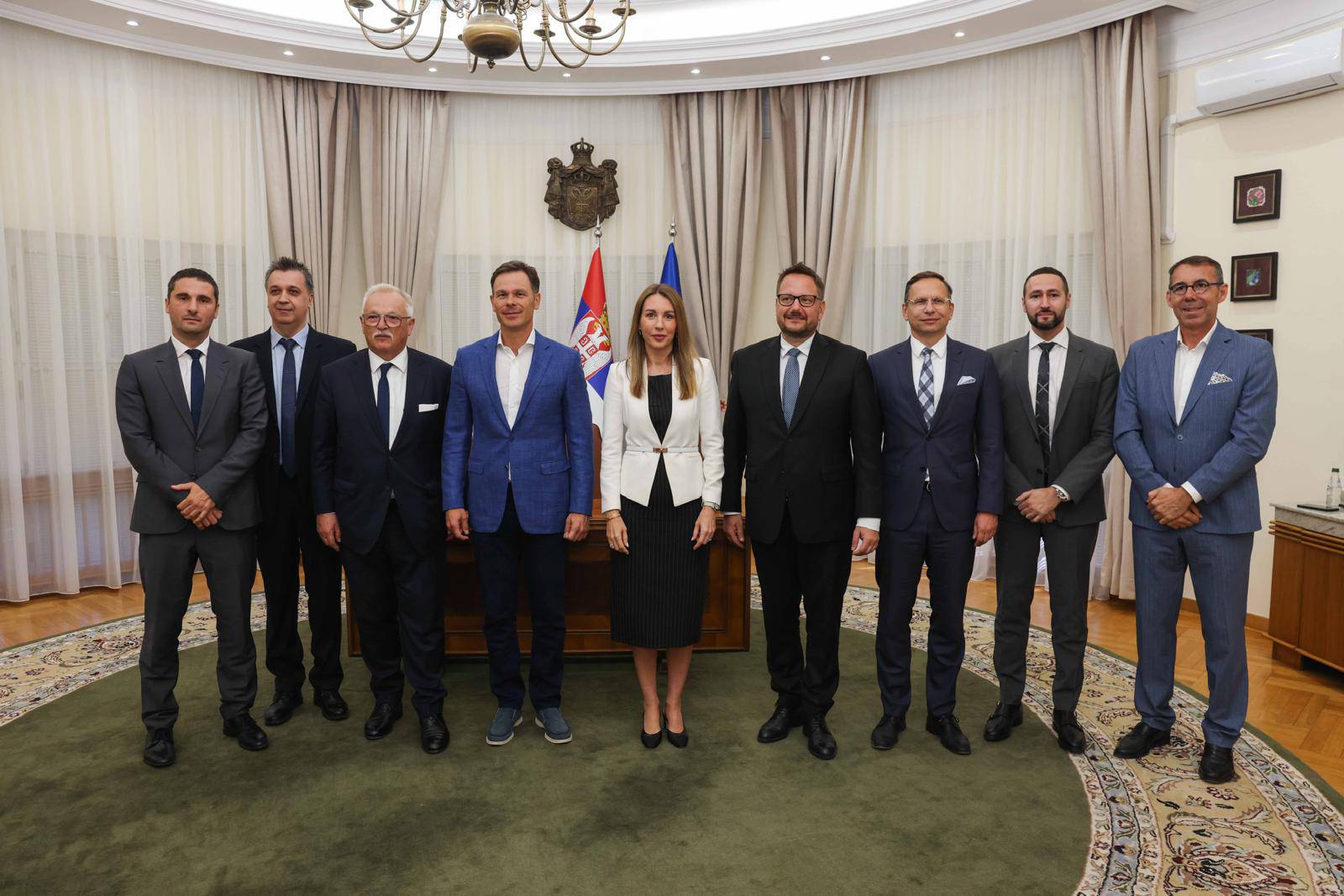 Beograd, 16.06.2026. -  Ministarka rudarstva i energetike Dubravka Djedovic Handanovic potpisala je Ugovor izmedju akcionara sa MOL grupom