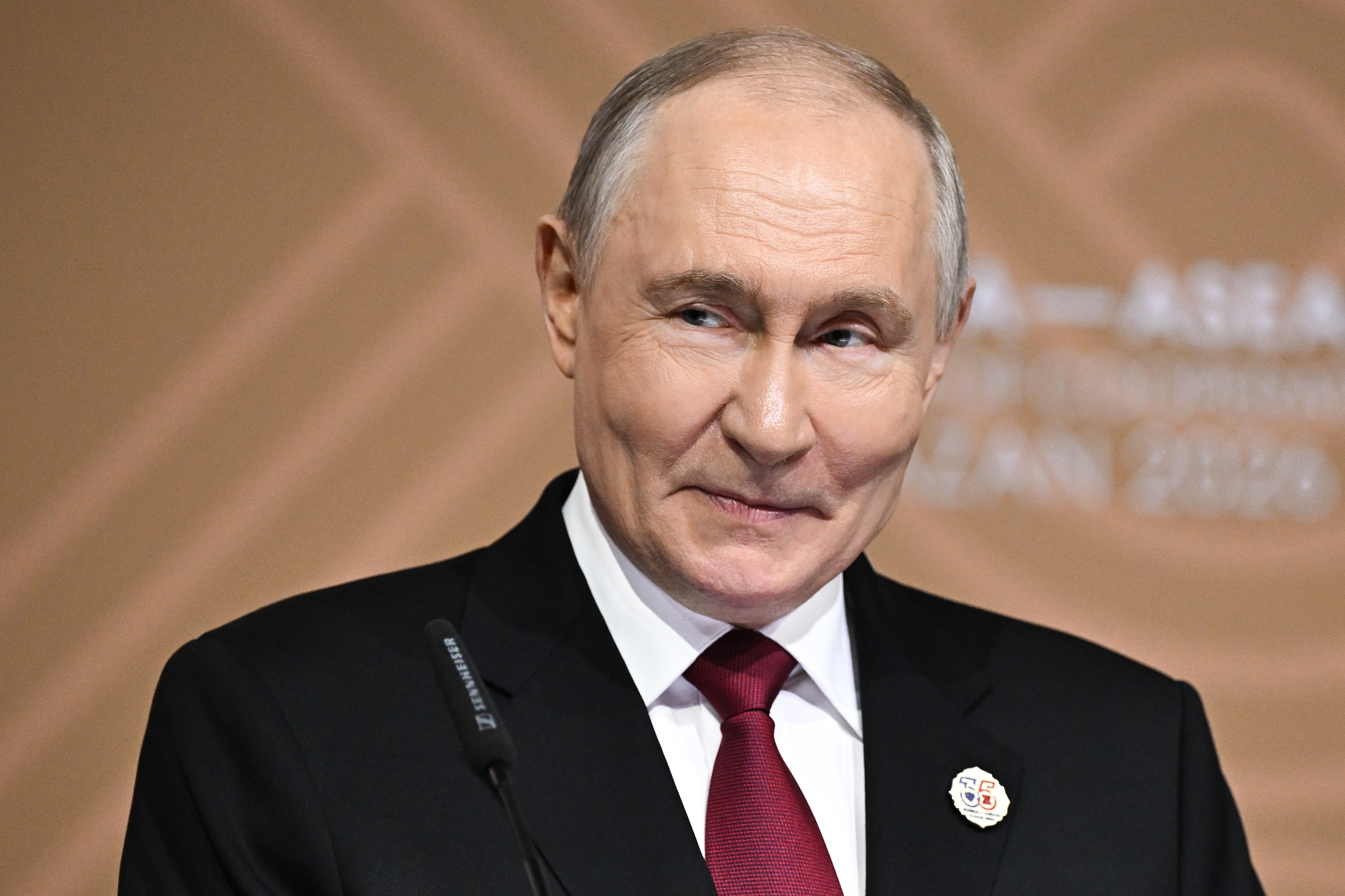 Vladimir Putin 14078510.jpg