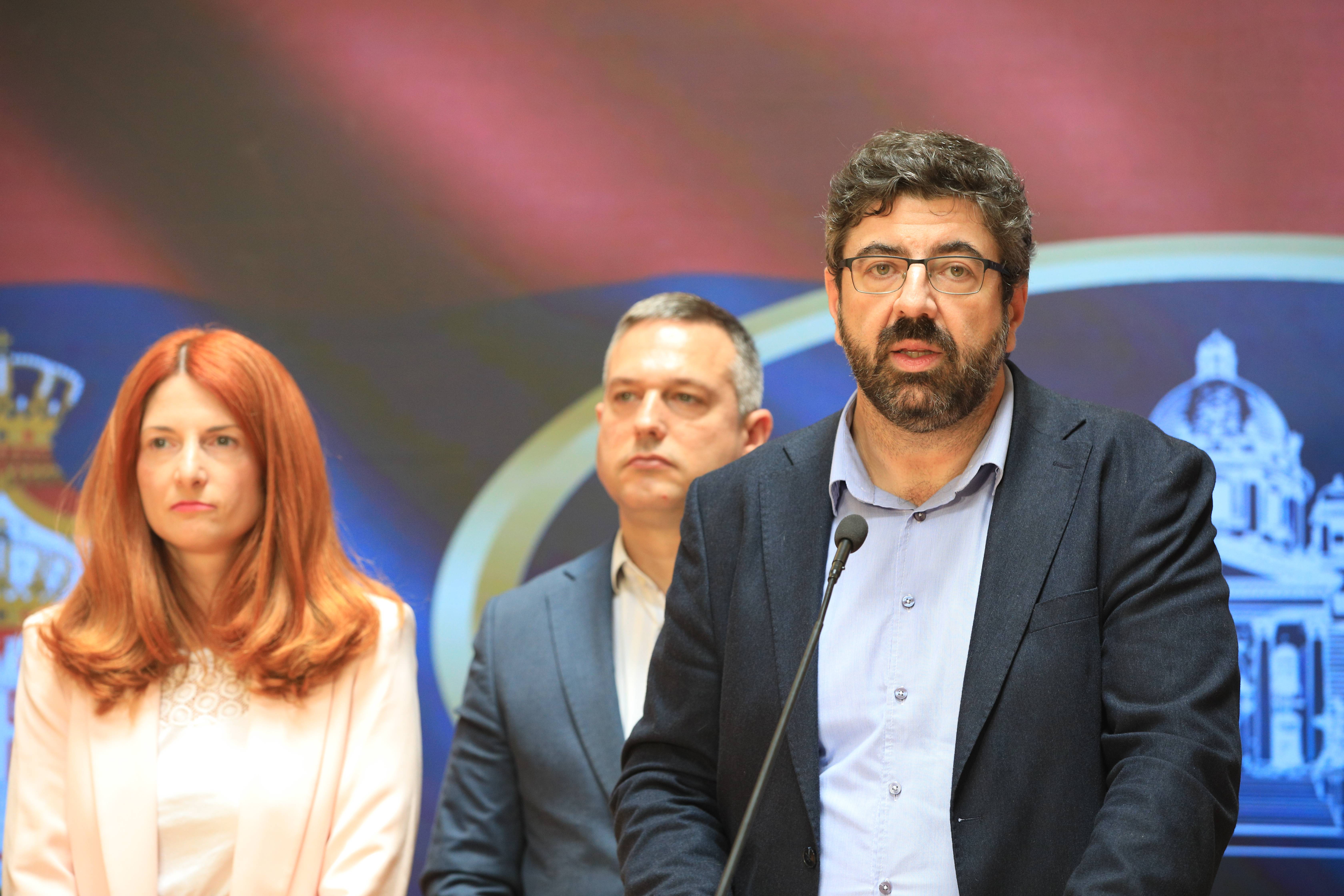 Beograd, 23.06.2026. - Konferencija za novinare Zeleno-levog fronta na kojoj je govorio radomir Lazovic odrzana je danas u holu Narodne skupstine u Beogradu.  (BETAPHOTO/MILOS MISKOV)