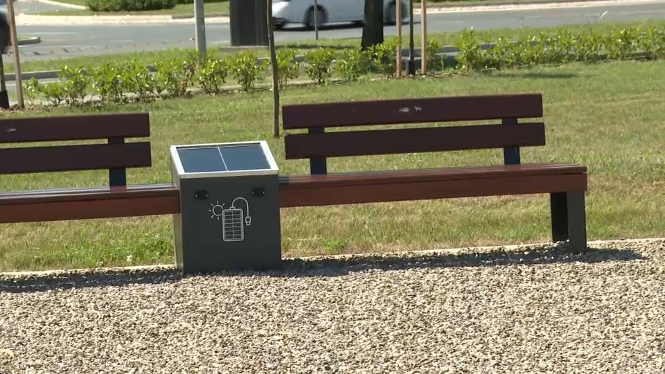 Pokret BRAVO: Park kod Spensa - "park korupcije“, jedna pametna klupa plaćena više od 50.000 evra