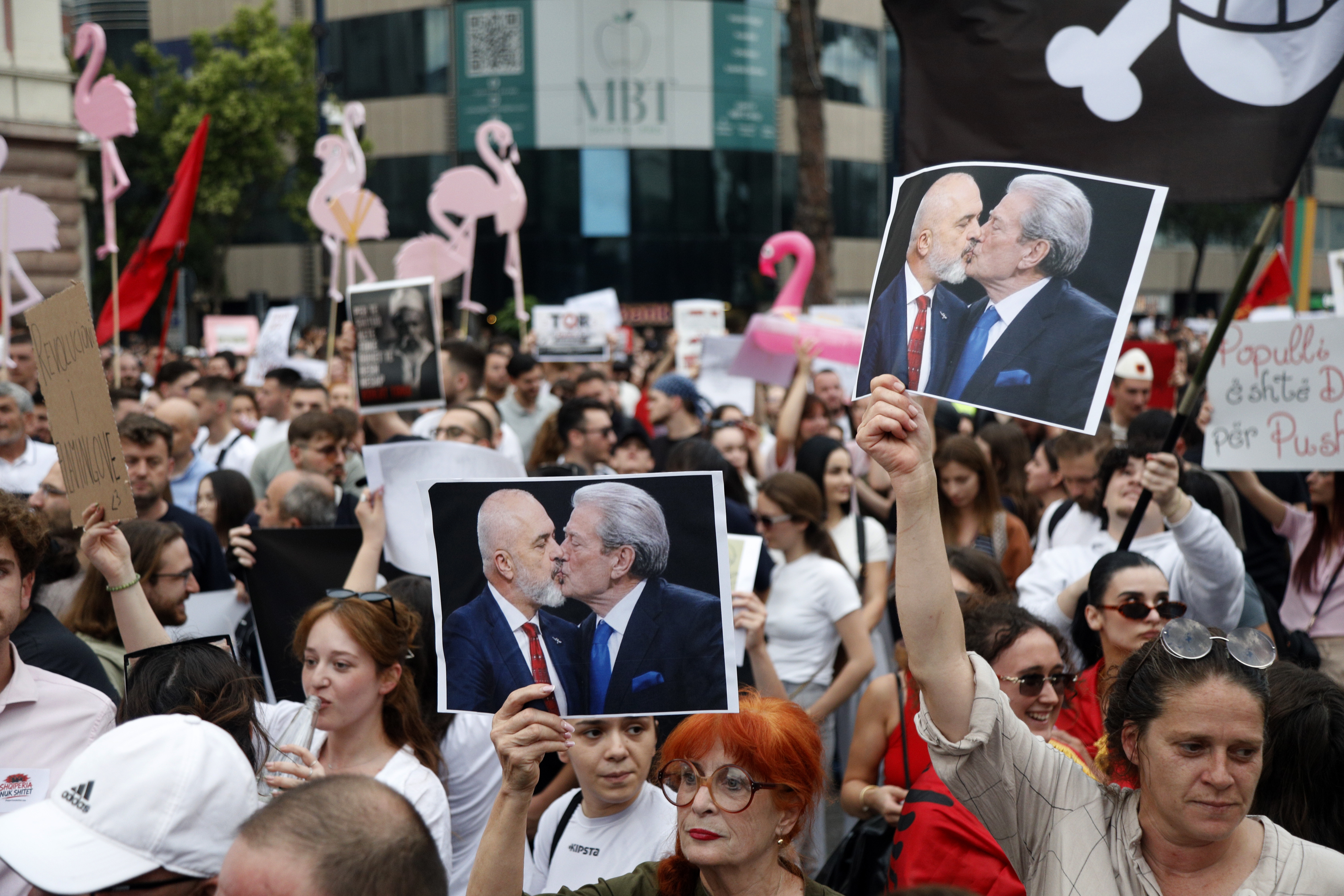 Albanija protest 14041393.jpg