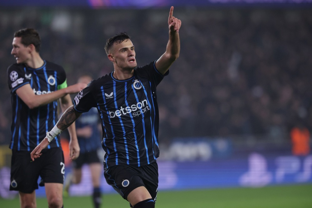 epa12689193 Club Brugge's Aleksandar Stankovic celebrates with teammates after scoring the 3-0 during the UEFA Champions League match between Club Brugge KV and Olympique Marseille, in Bruges, Belgium, 28 January 2026.  EPA/OLIVIER MATTHYS