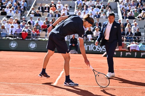 PARIS, FRANCE - JUNE 05: Alexander Zverev of Germany speaks with referee as