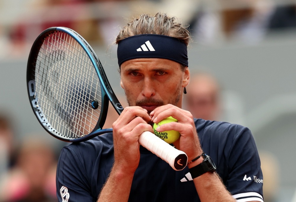 epa13018001 Alexander Zverev of Germany during his Men's s