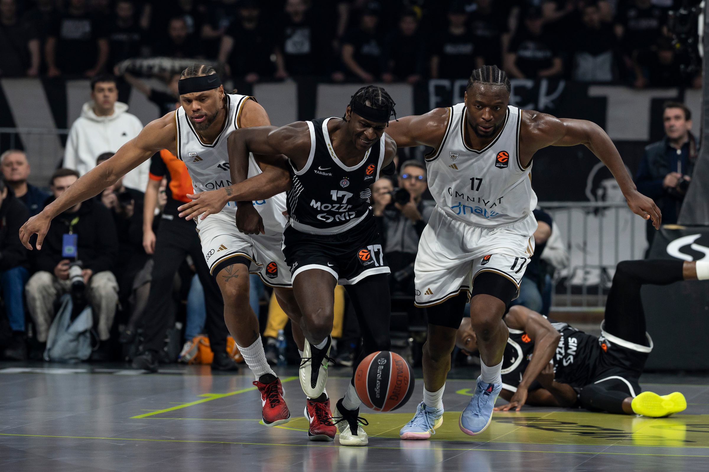 Partizan, Dubai