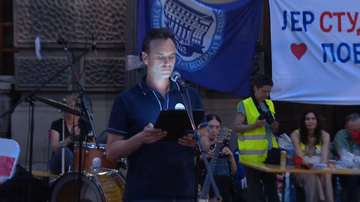 "Univerzitet mora ostati slobodan": Manifest akademske zajednice pročitan na protestu kod Vlade Srbije