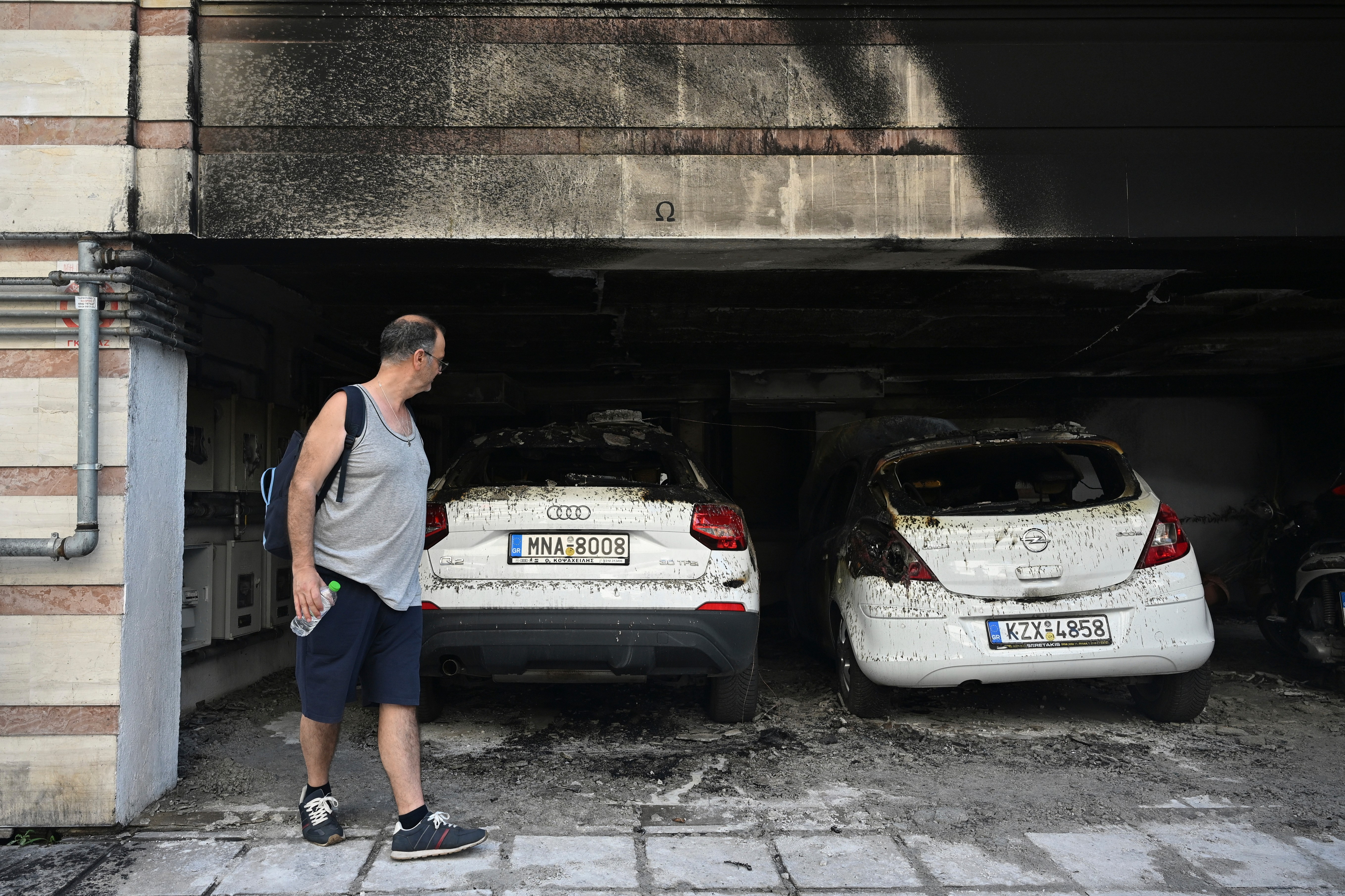 Grčka eksplozija automobila (3).jpg
