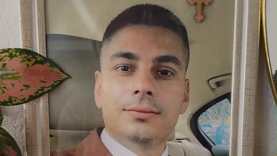 "Nikola je bio heroj koji je branio mirne snove građana Loznice": Dve godine od ubistva policajca Nikole Krsmanovića koji je stradao na dužnosti, sestra neutešna