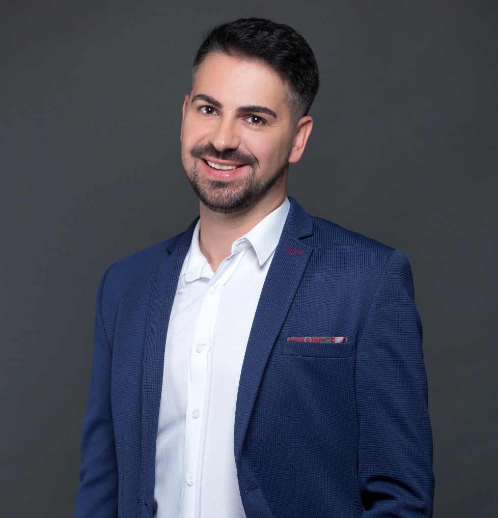 “Kamelija i čudovište” danijel jovanović.1.jpg