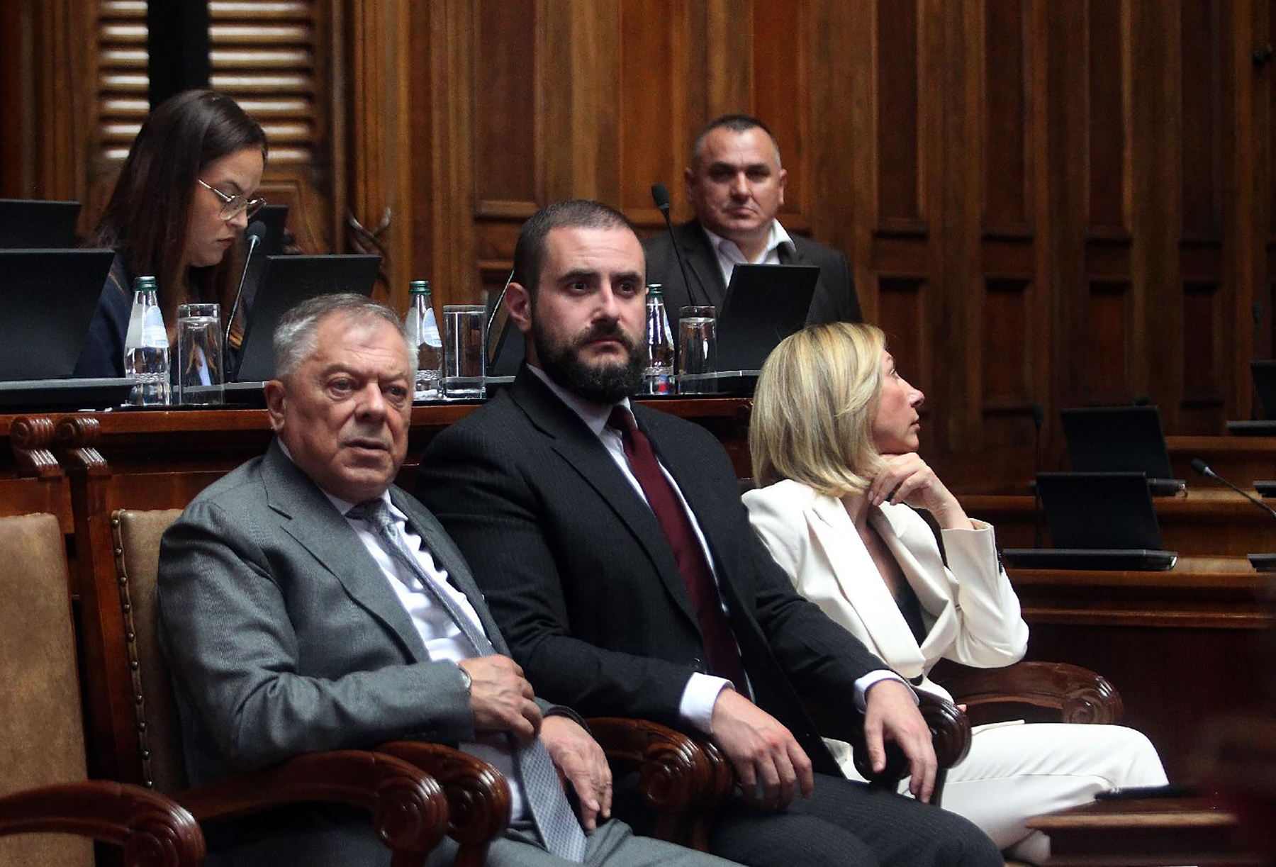 Mesto: BeogradDatum: Tue Jul 28 13:50:10 CEST 2026Dogadjaj: POLITIKA - Skupština Srbije je danas nastavila vanredno zasedanje posvećeno predlogu opozicije za izglasavanje nepoverenja Vladi.Fotoreporter: Aleksandar BardaIzvor: FoNet