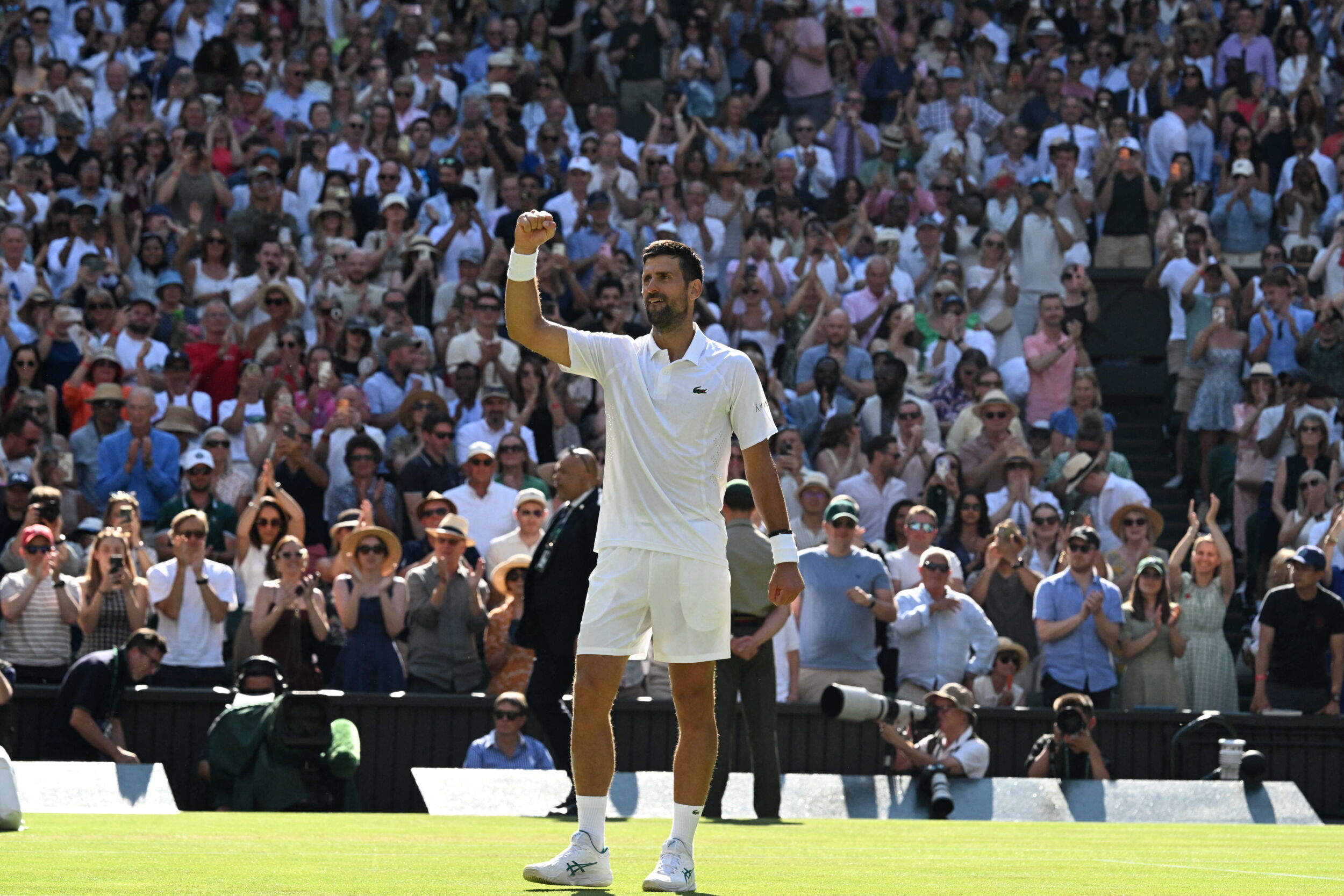 Le serbe Novak Djokovic bat le dernier français en lice Arthur Rinderknech (7-5, 6-4, 1-6, 7-6) au tournoi de Wimbledon 2026