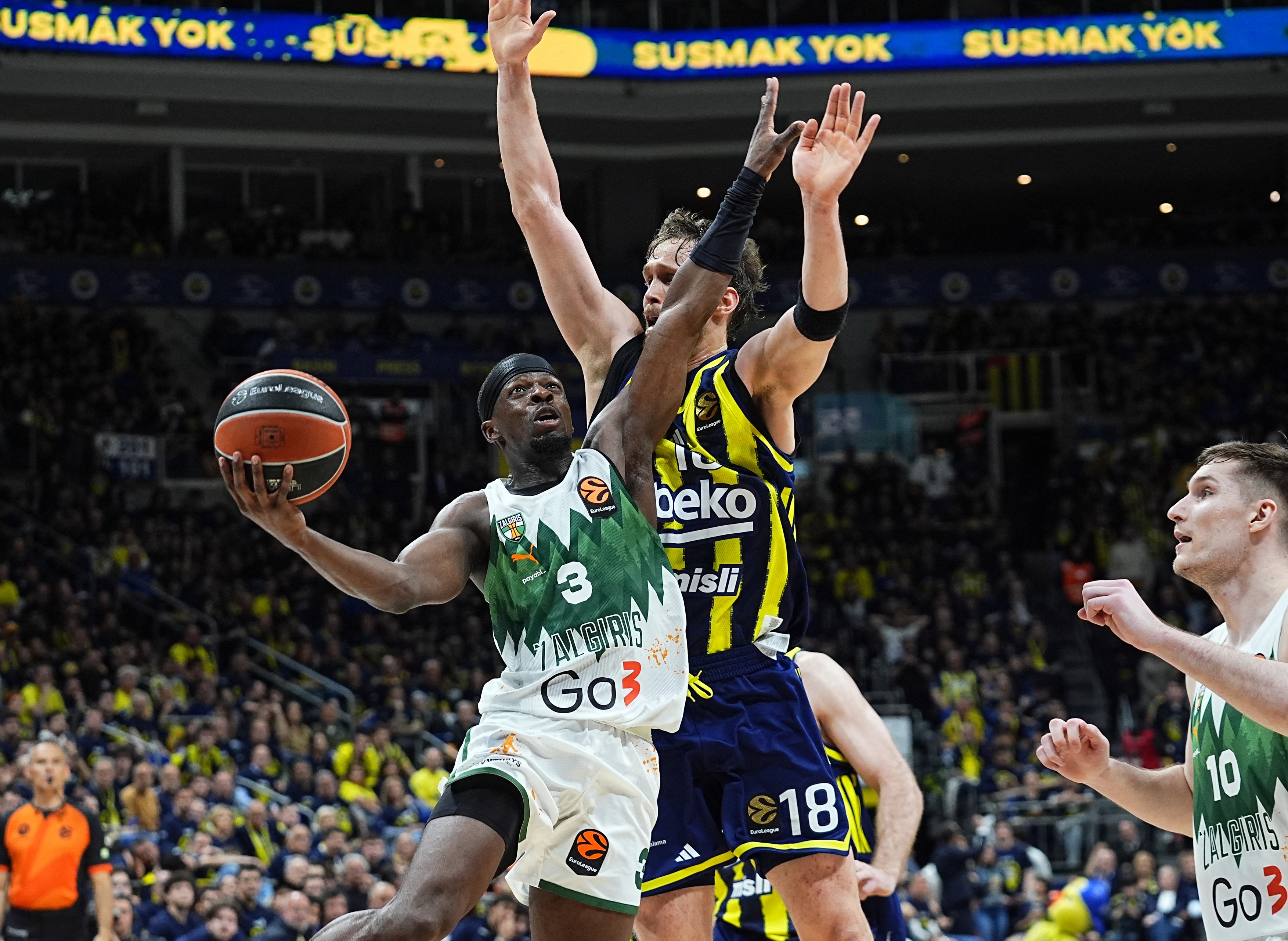 Sylvain Francisco (3) of Zalgiris