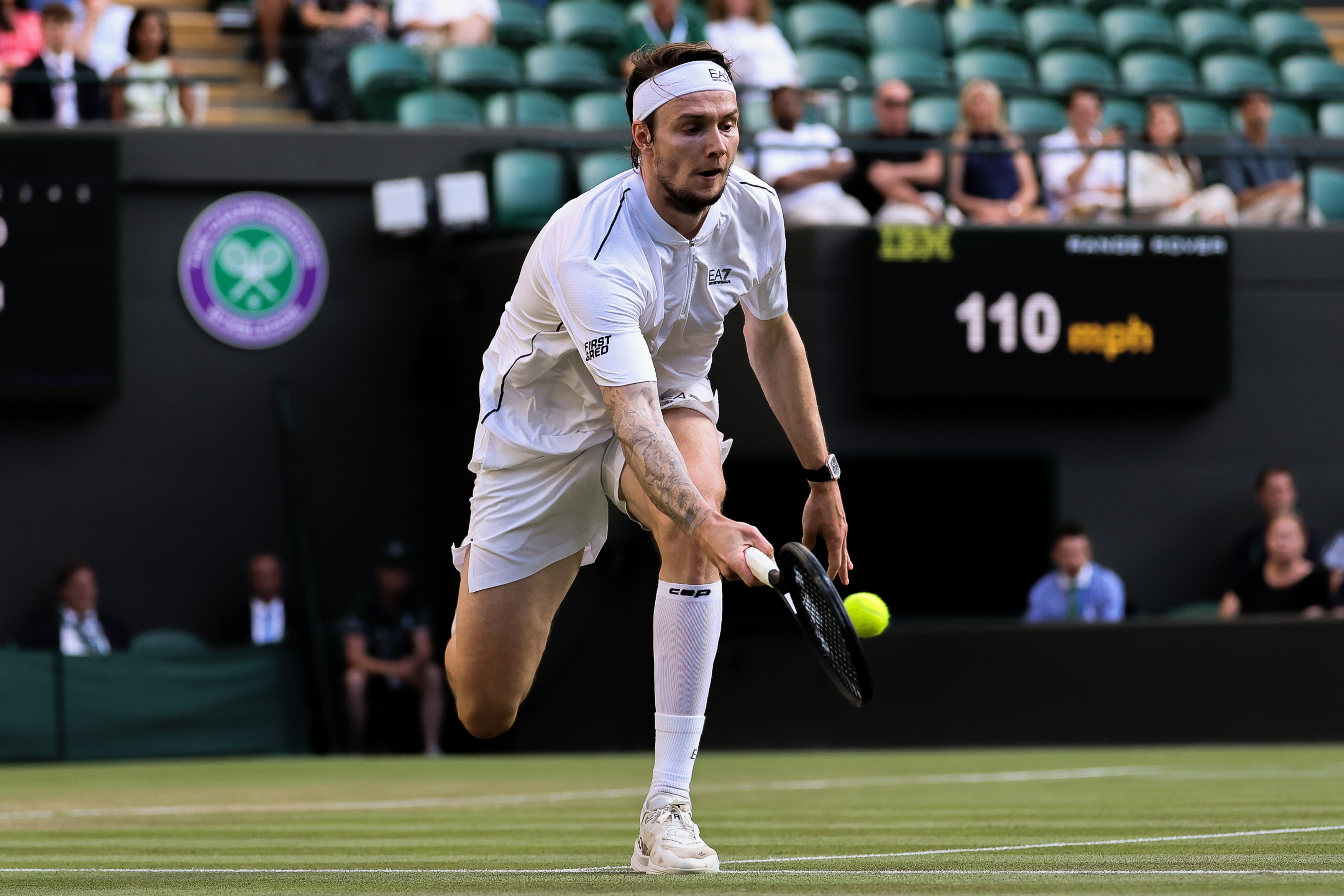LONDON, July 5, 2026  -- Alexander Bublik hits a return