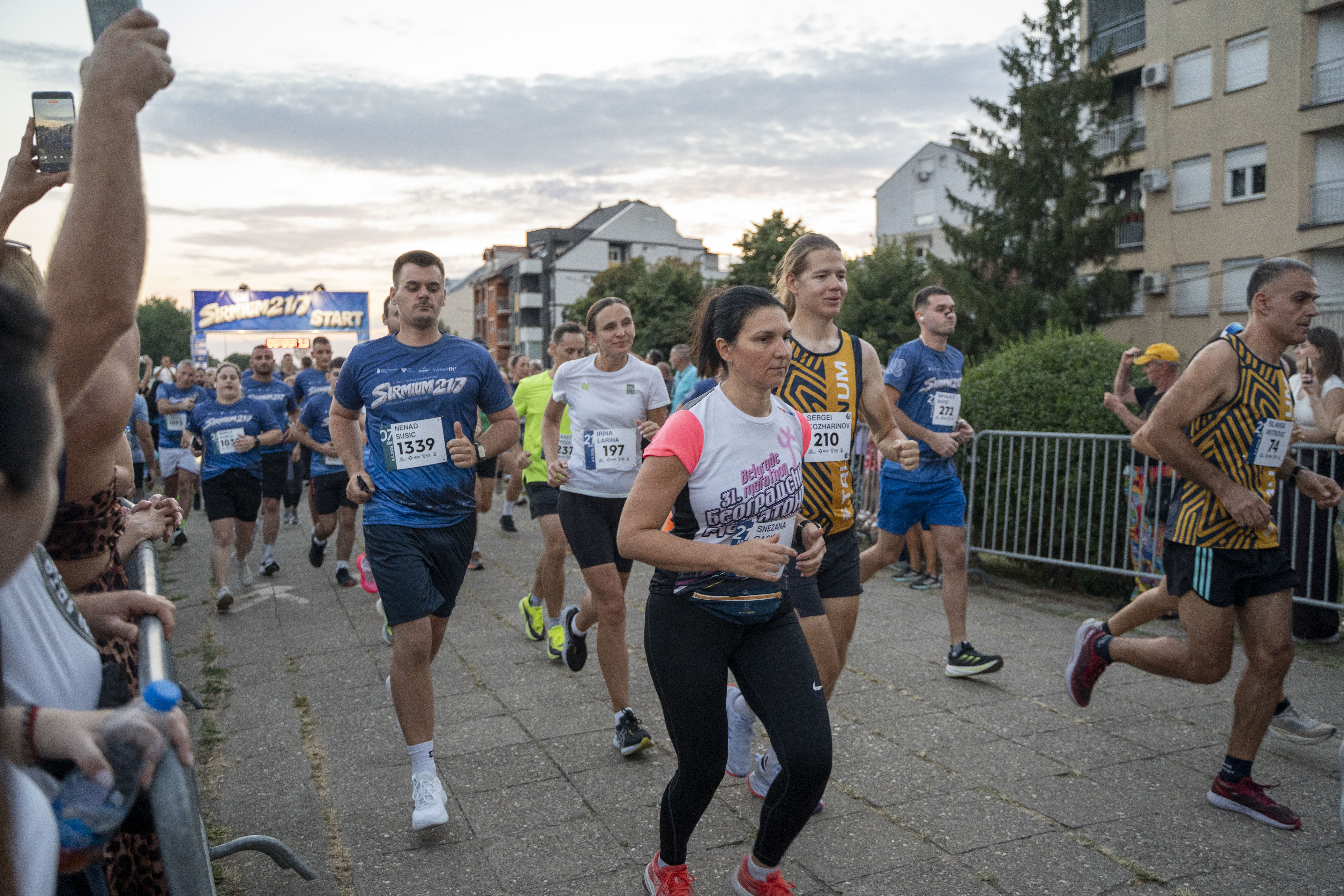 održan prvi humanitarni noćni polumaraton „Sirmijum 21/7, Jelena Babic FOTO.jpg