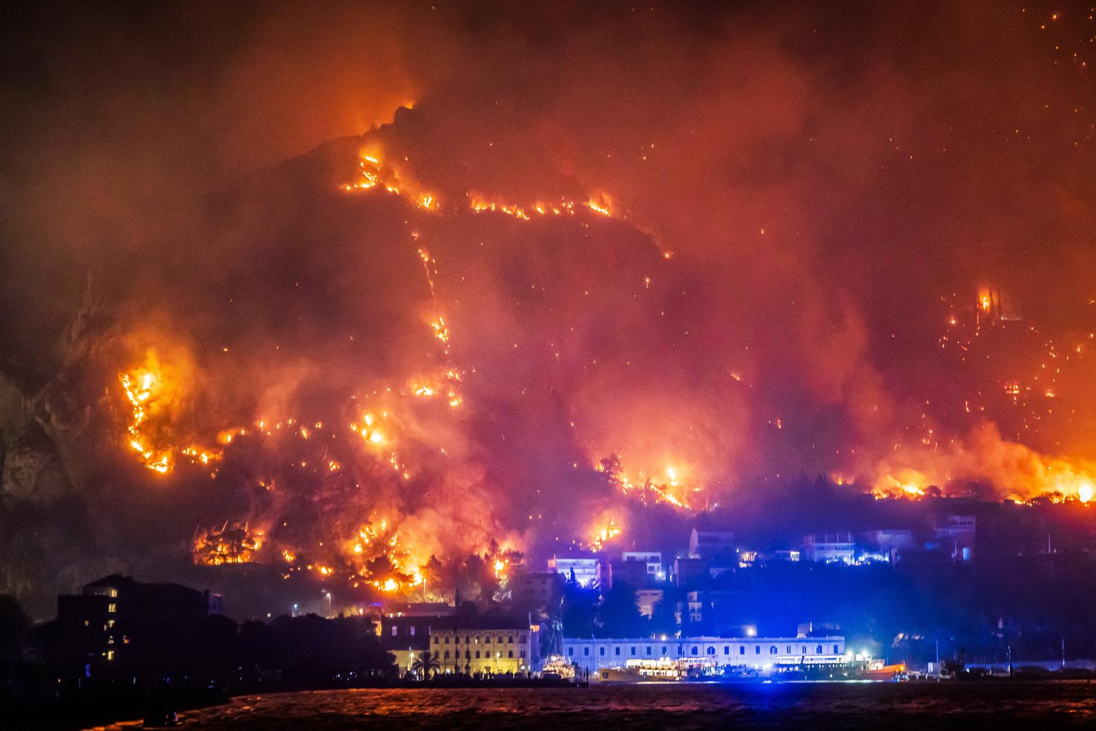 13.08.2026., Omiš:  Pogled na Omiš sa ušća Cetine.  Photo: Zvonimir Barisin/PIXSELL