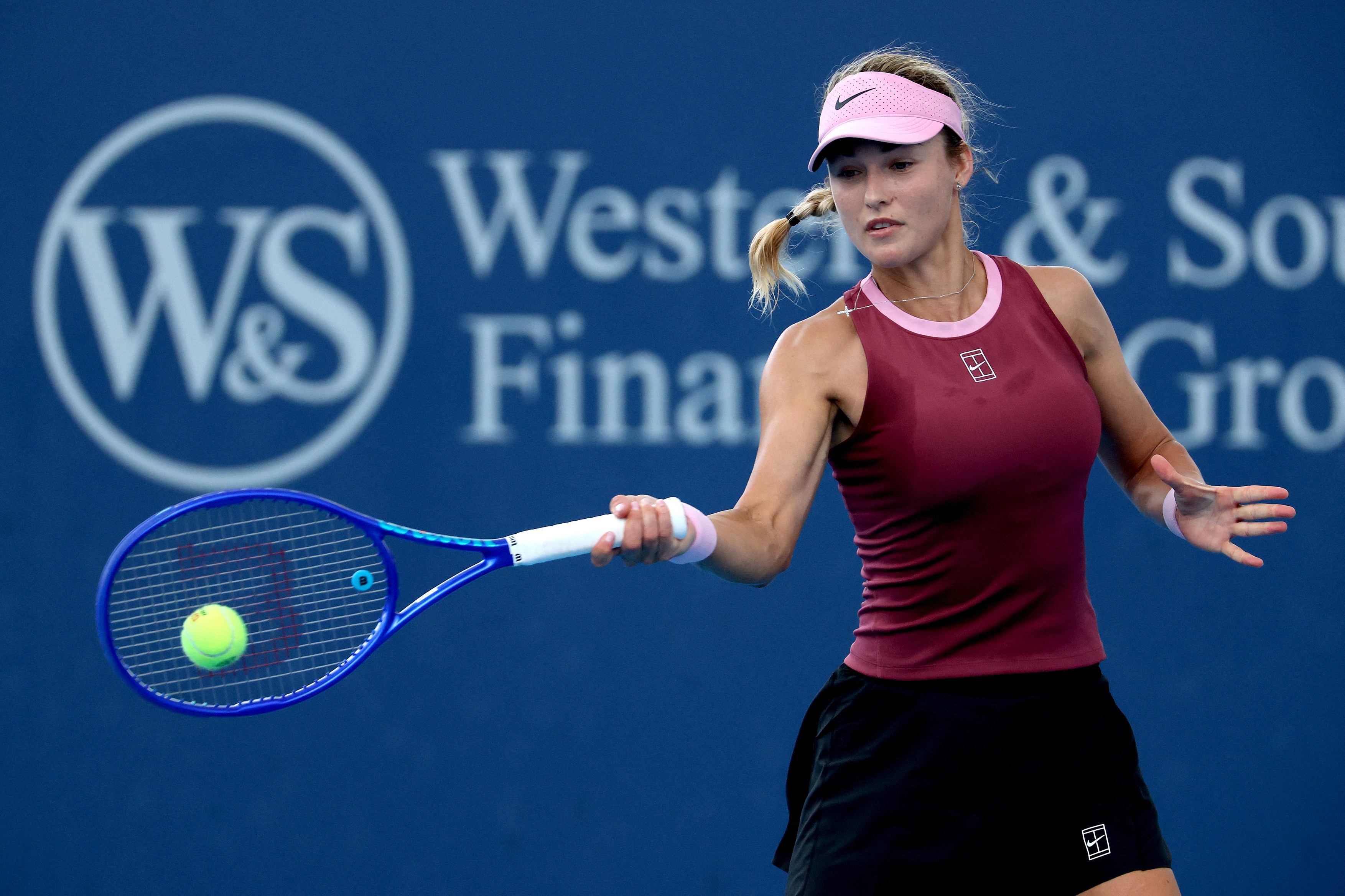 MASON, OHIO - AUGUST 17: Anna Kalinskaya returns a shot to Sorana Cirstea