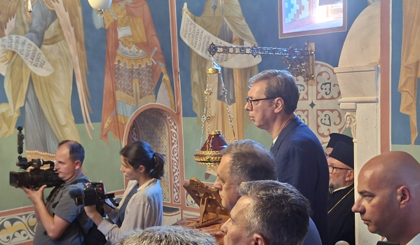 Vučić u manastiru Rmanj