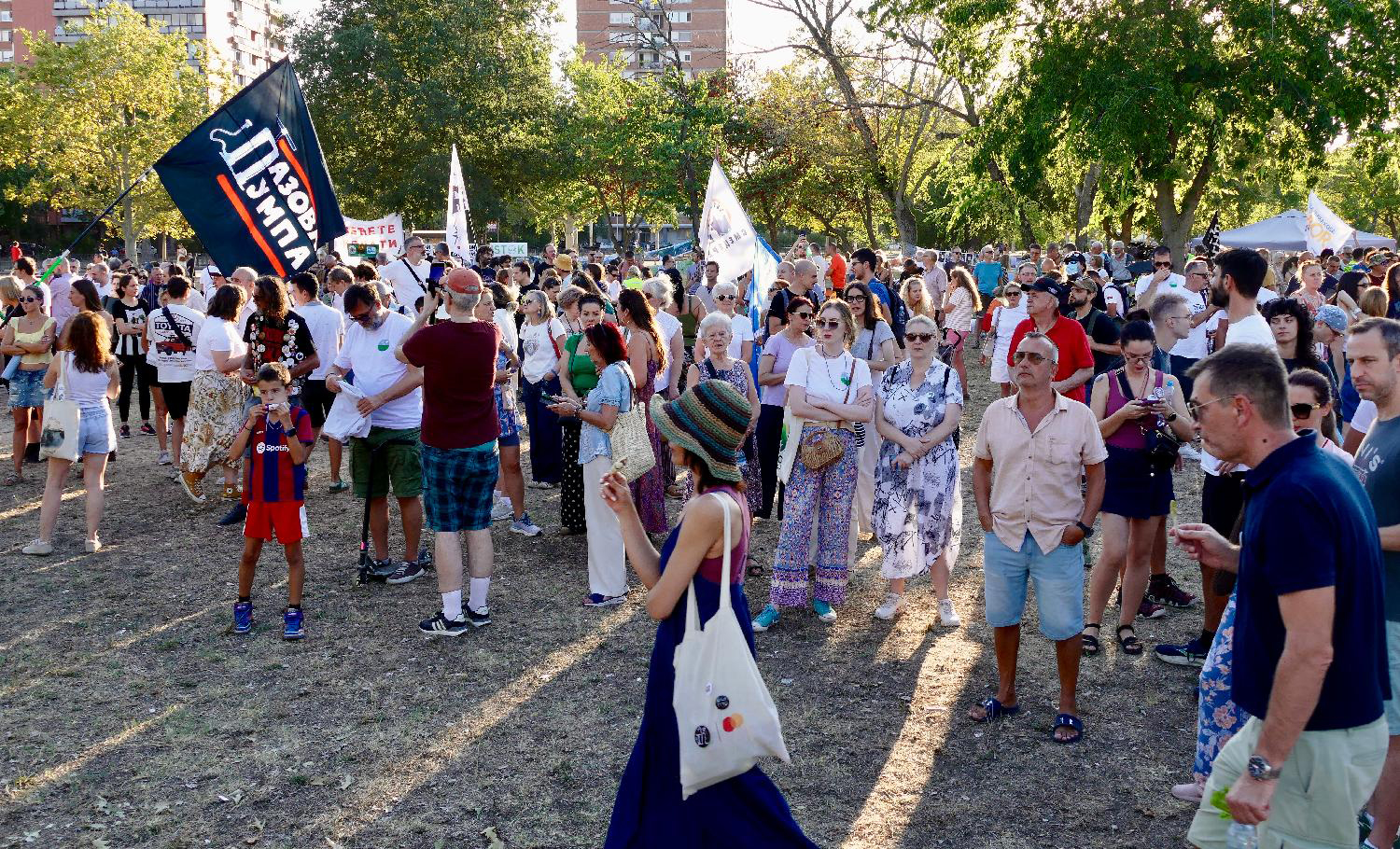 Mesto: BeogradDatum: Sun Aug 23 18:50:32 CEST 2026Dogadjaj:  POLITIKA - Protest "Eko buna" u parku Ušće, na koji su pozvali beogradski zborovi i studenti. Fotoreporter: Ognjen StevanovićIzvor: FoNet