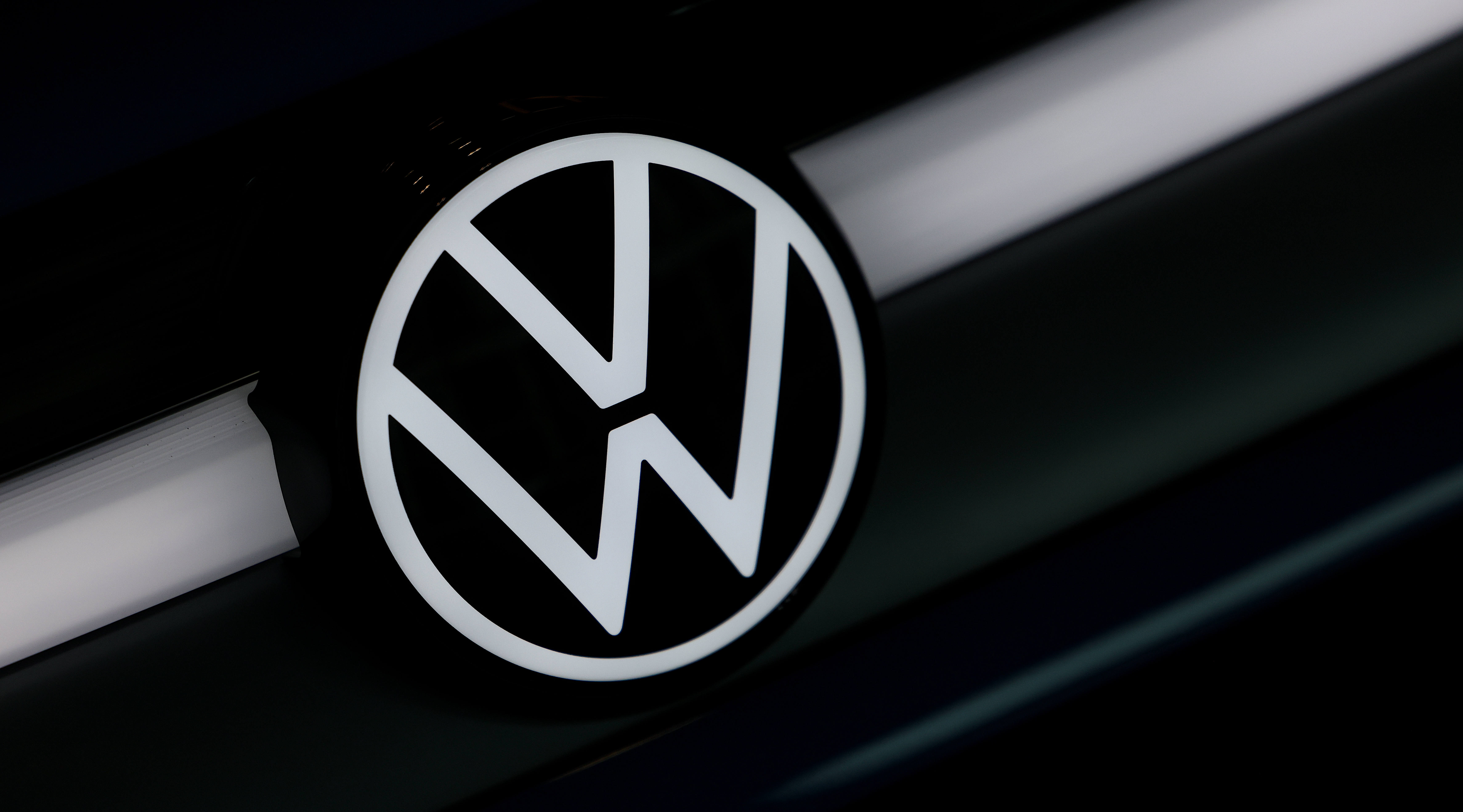 Volkswagen Folksvagen 14138254.jpg