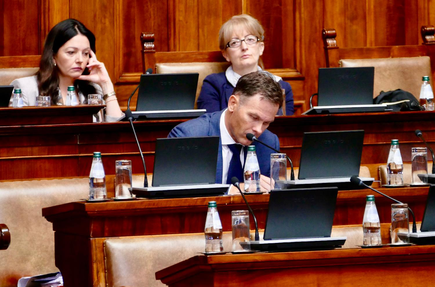 Mesto: BeogradDatum: Fri Aug 28 10:51:21 CEST 2026Dogadjaj: POLITIKA - Nastavak vanrednog zasedanja Skupštine Srbije.Fotoreporter: Ognjen StevanovićLičnosti: Siniša MaliIzvor: FoNet