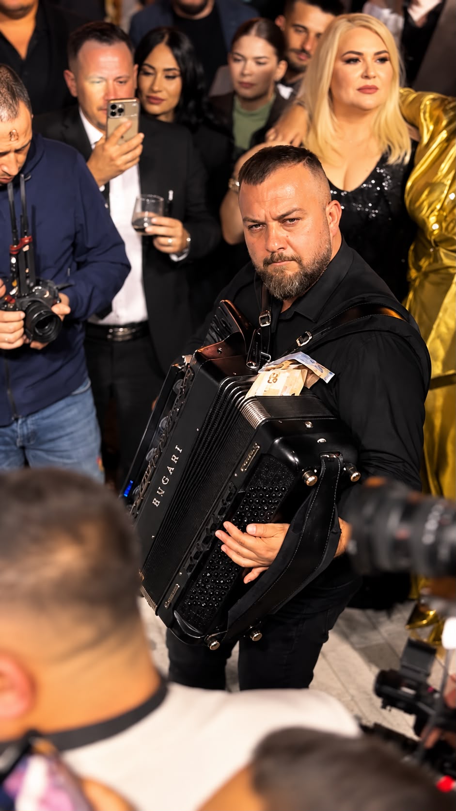 Borko Radivojević napravio spektakl na svadbi poznate pevačice u Rumuniji Carmen Chindriș