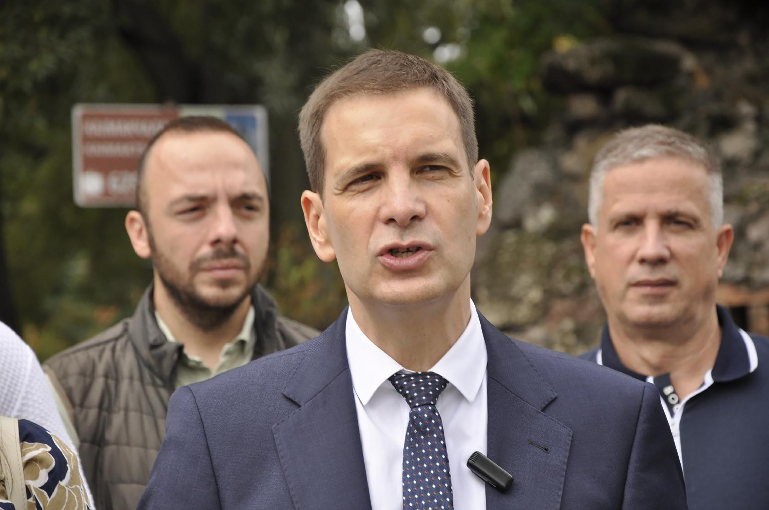 Miloš Jovanović  Autentična desnica, koju čine Novi DSS, Monarhisti i koalicija NADA