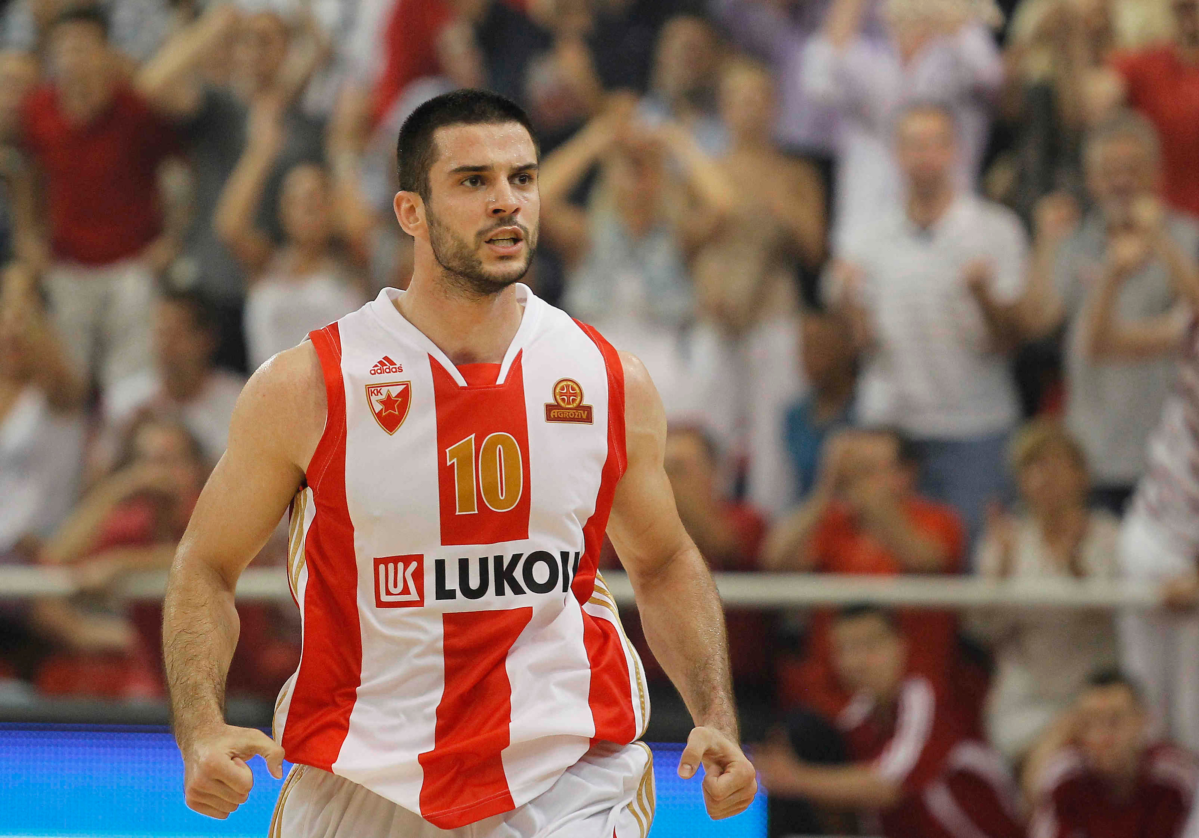 Branko Lazić protiv Partizana u sezoni 2011/2012